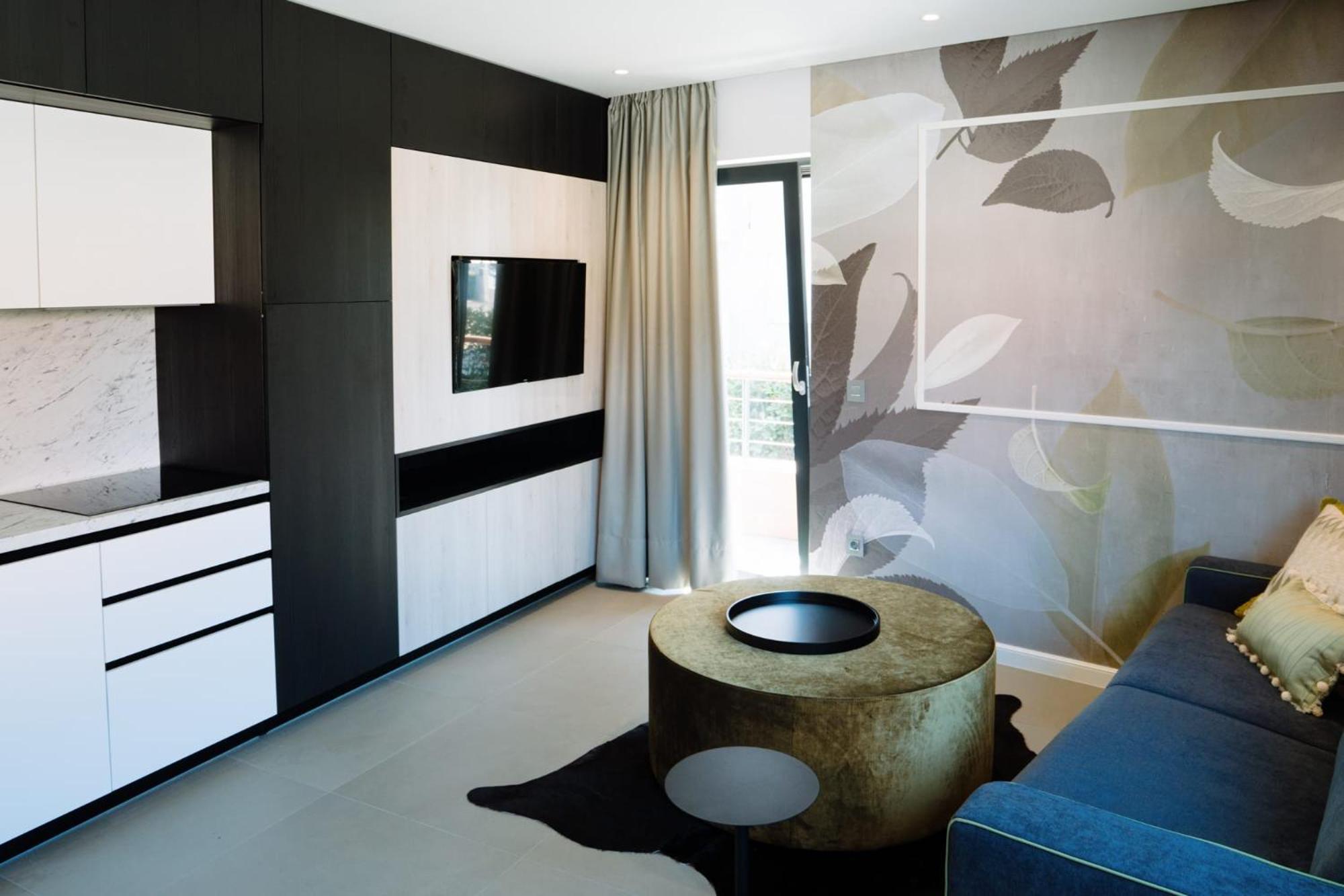 Luxury Two-Bedroom Apartment photo 1