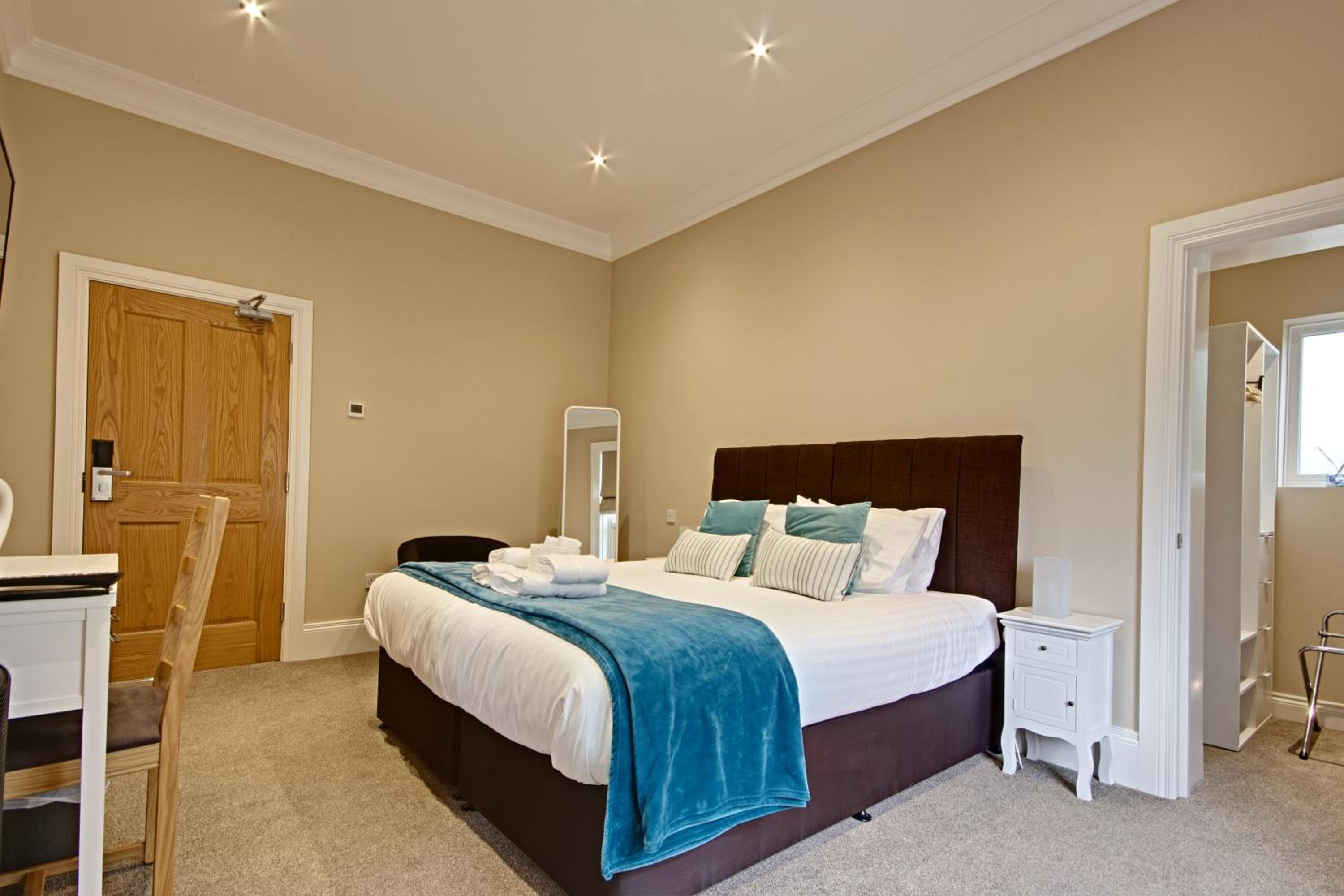 Deluxe Double or Twin Room - Photo 1
