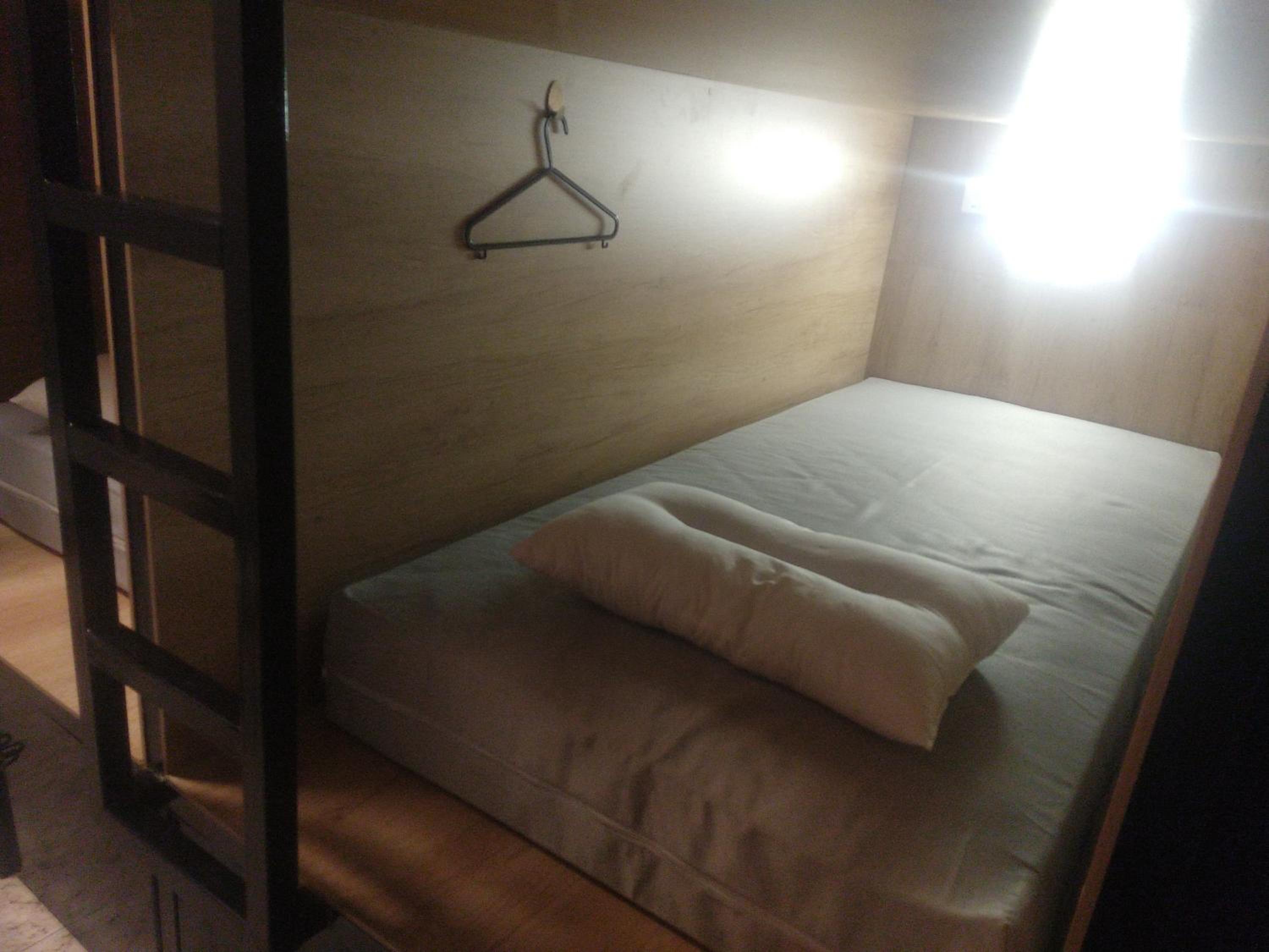 8-Bed Mixed Dormitory Room