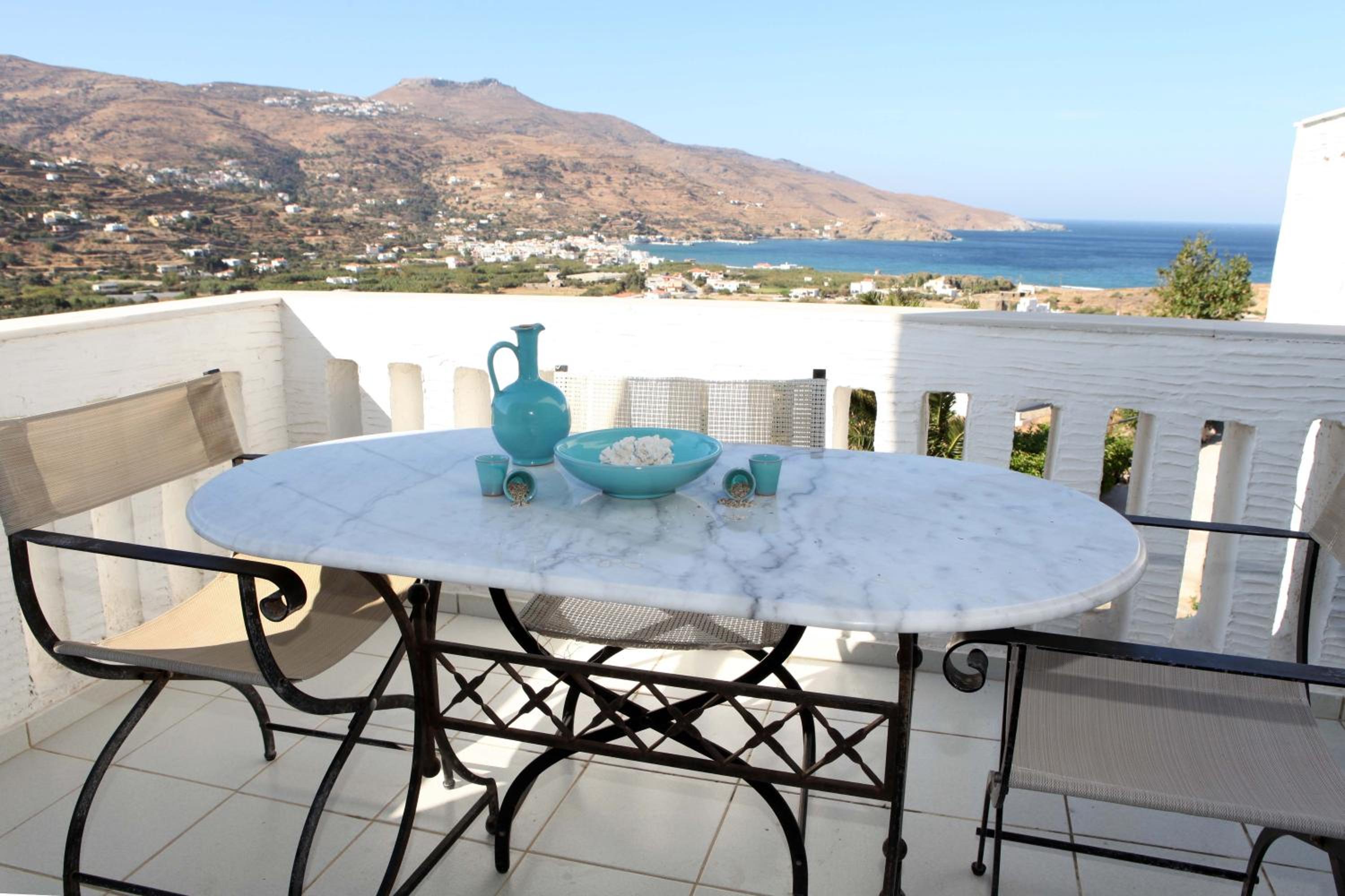 Apartment - Split Level - with Outdoor Jacuzzi photo 3