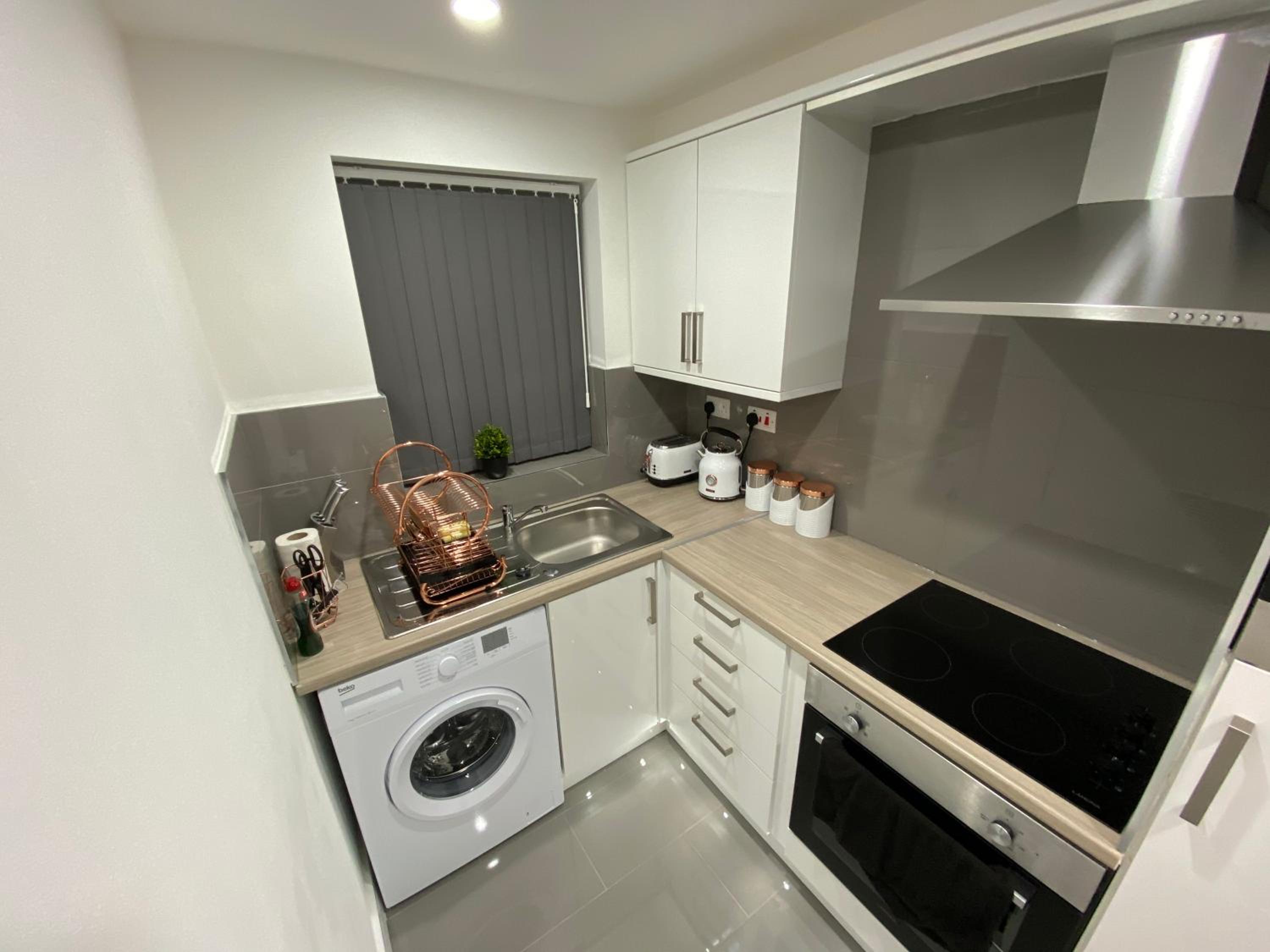 Superior Suite - Photo 9