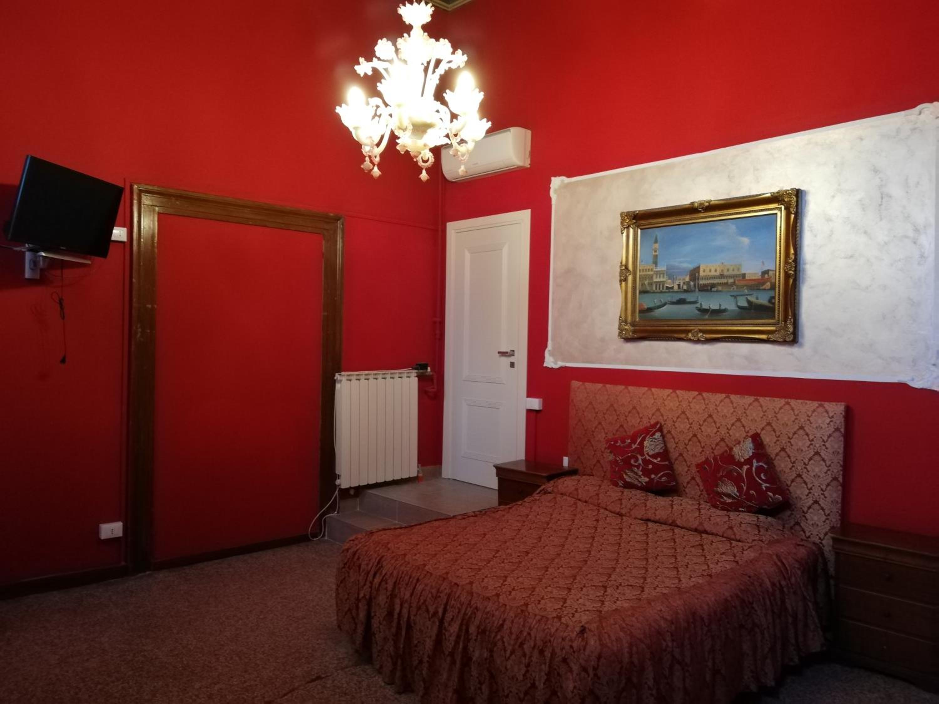 Double Room with Grand Canal View photo 1
