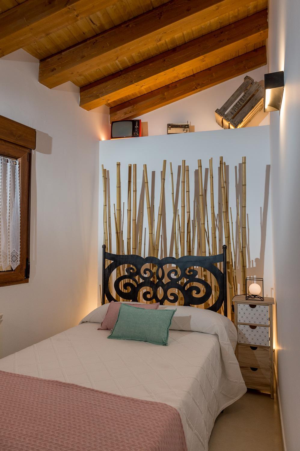 Two-Bedroom House - Photo 31