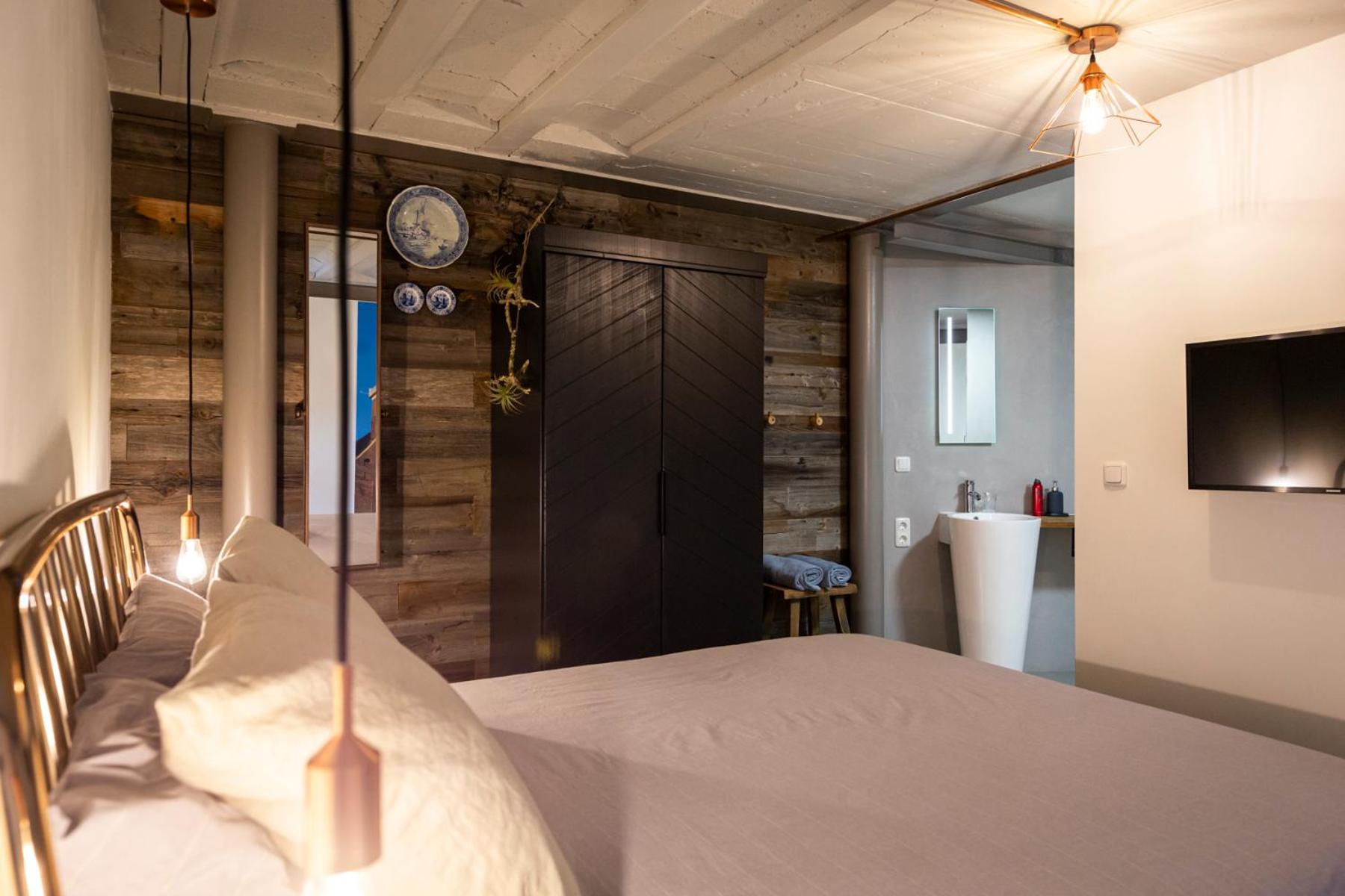 Deluxe Double Room with Terrace - Photo 10