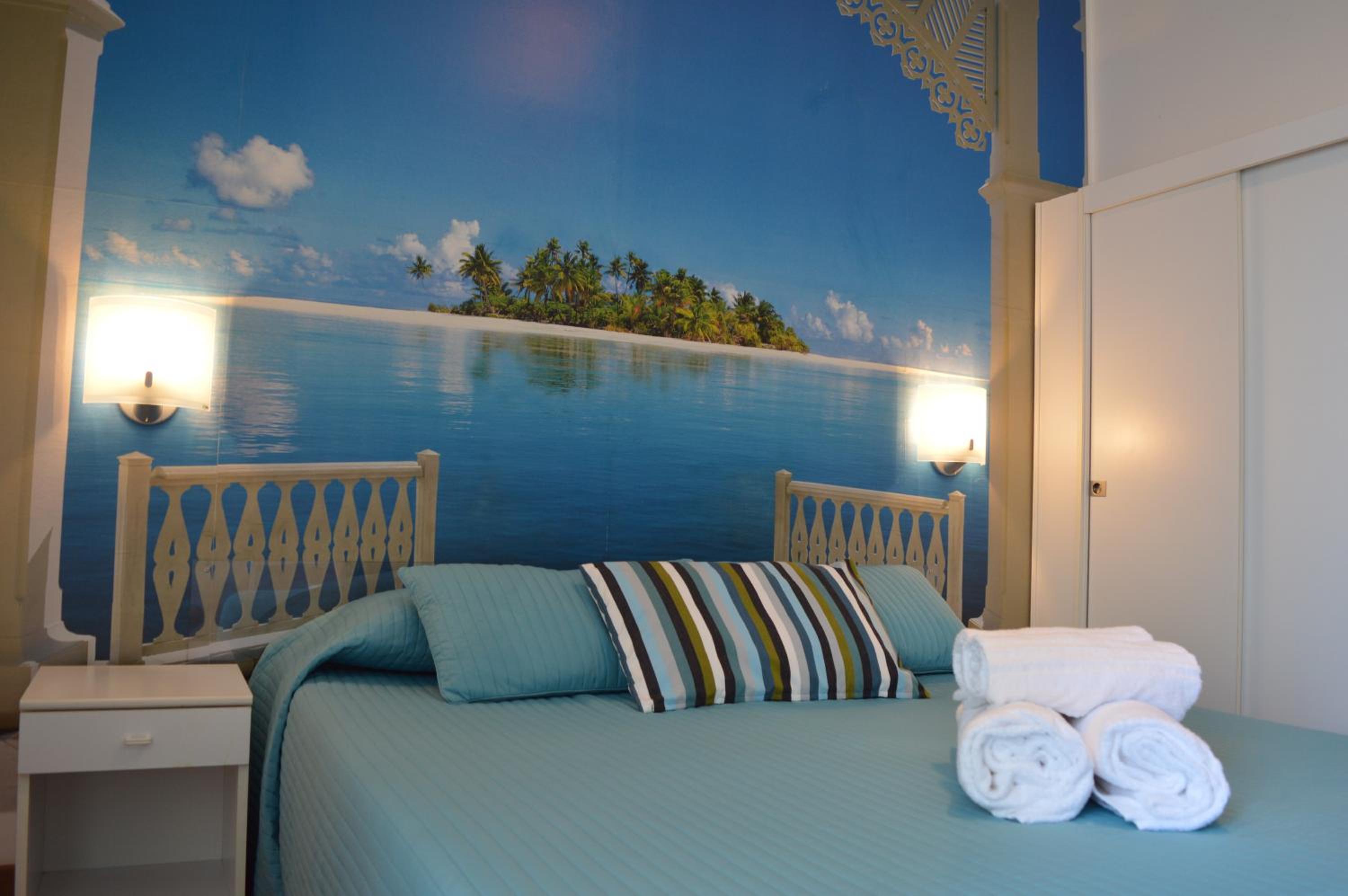 Double Room - Photo 14