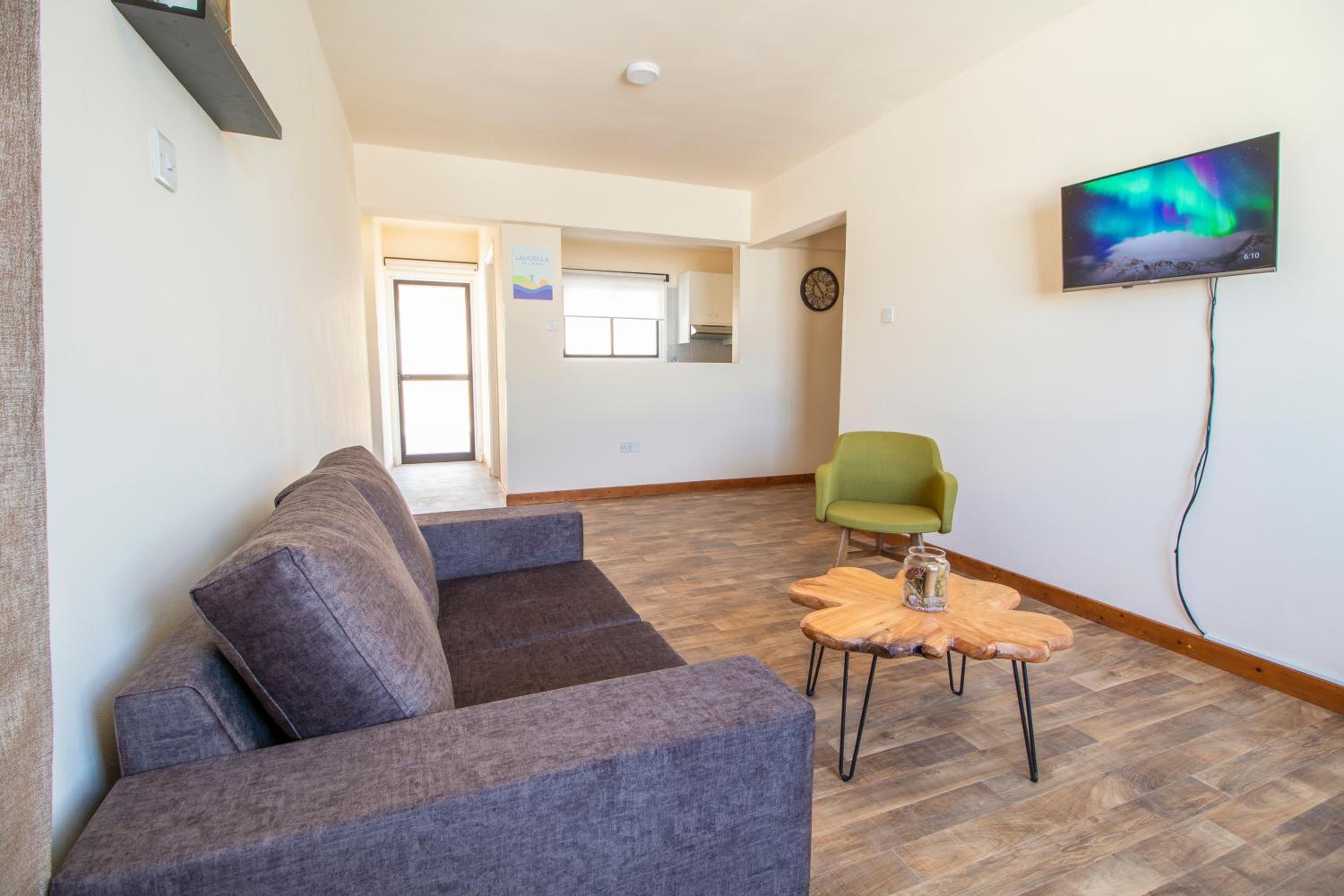 Apartment with Terrace photo 2