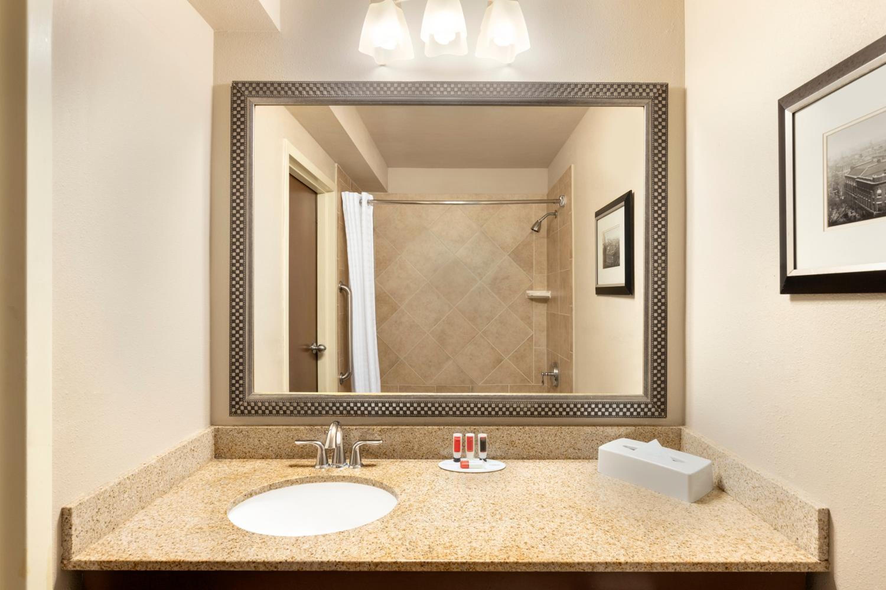King Room - Mobility Access/Non-Smoking - Photo 2