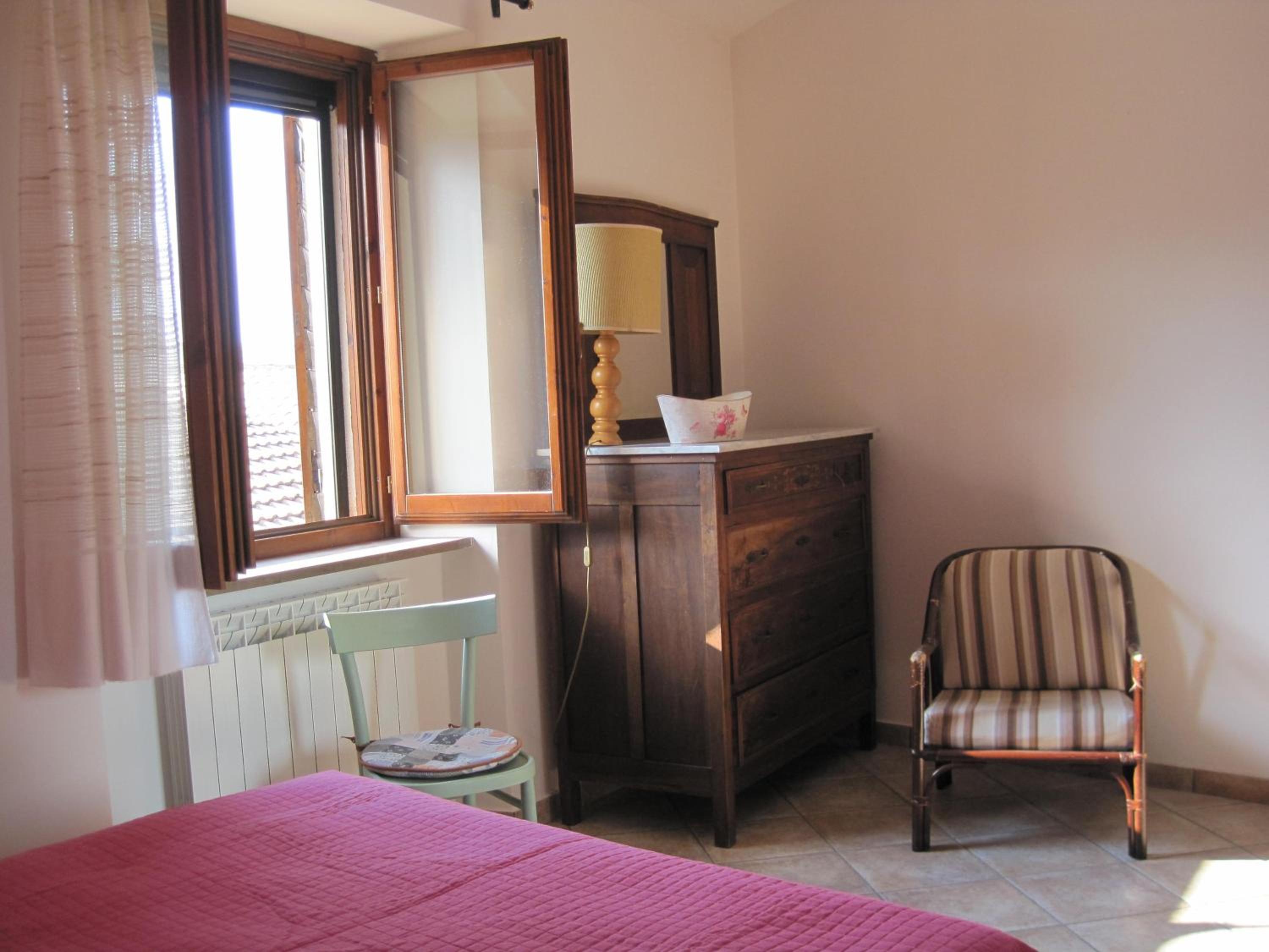 One-Bedroom House photo 1