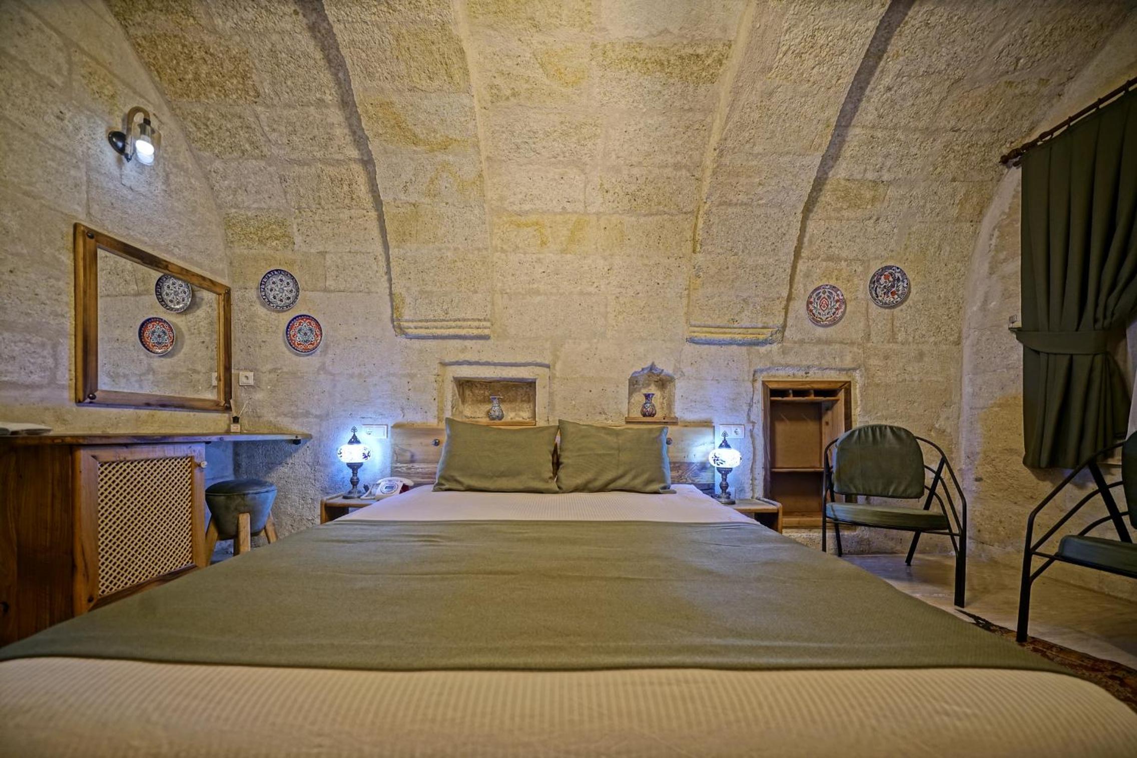 Deluxe Double Room - Photo 1