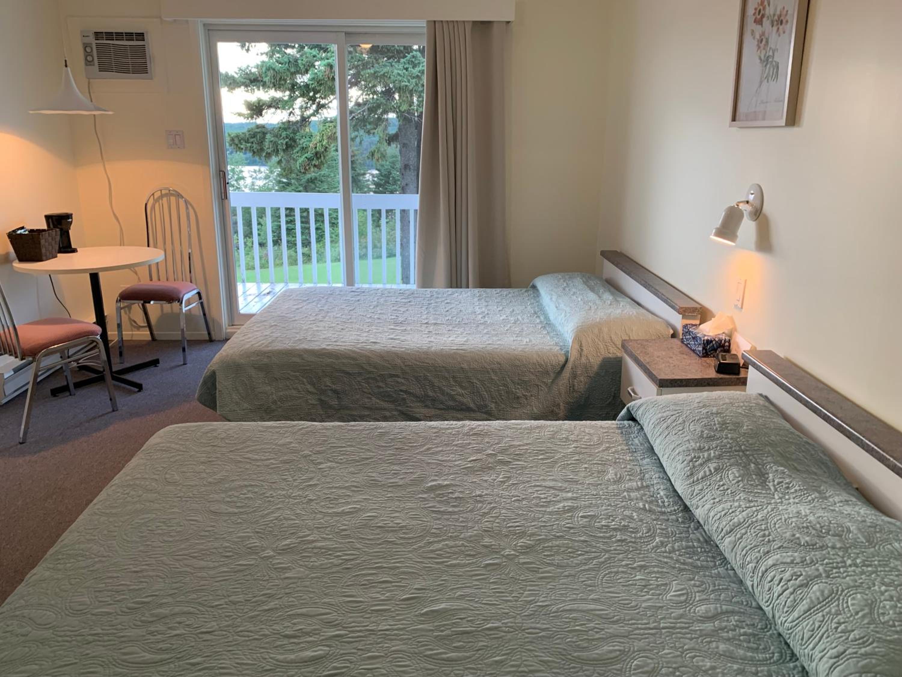 Deluxe Quadruple Room photo 2