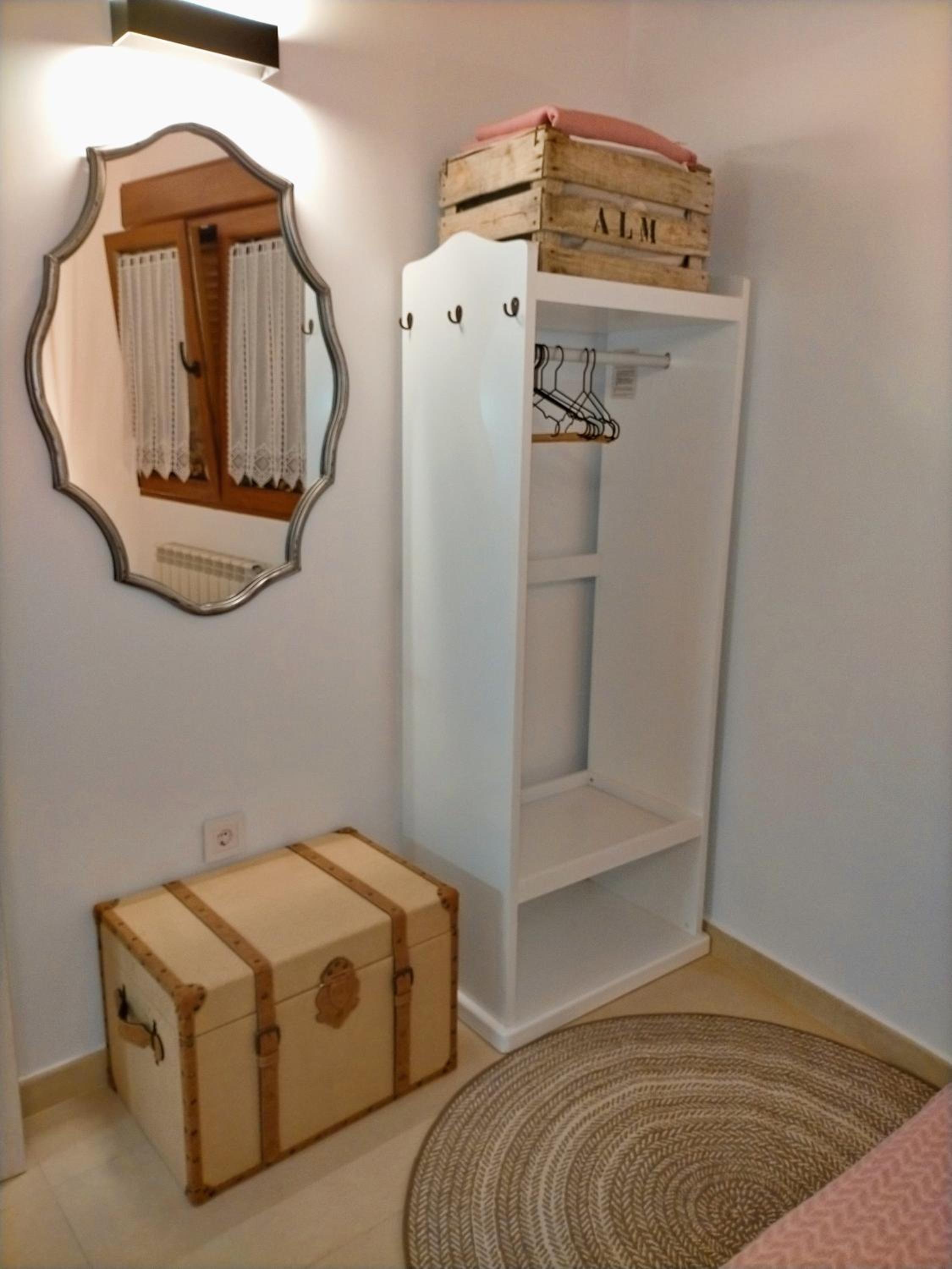 Two-Bedroom House - Photo 22