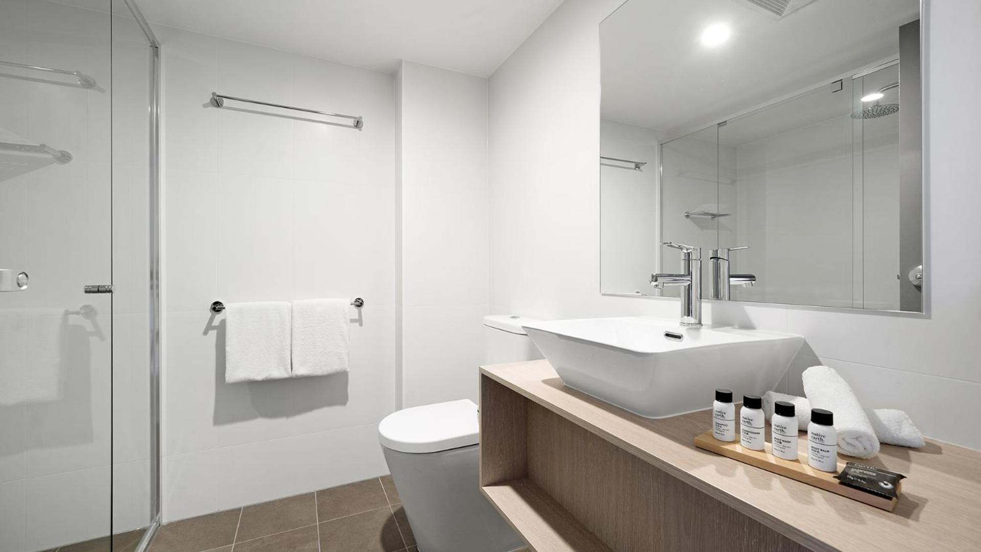 Three-Bedroom Suite - Dual Key  - Photo 33