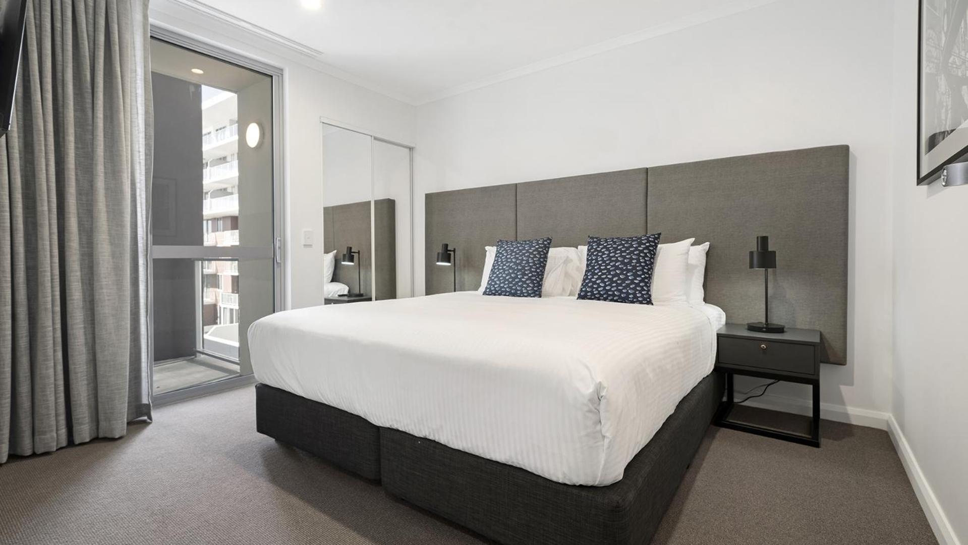 Three-Bedroom Suite - Dual Key  - Photo 3