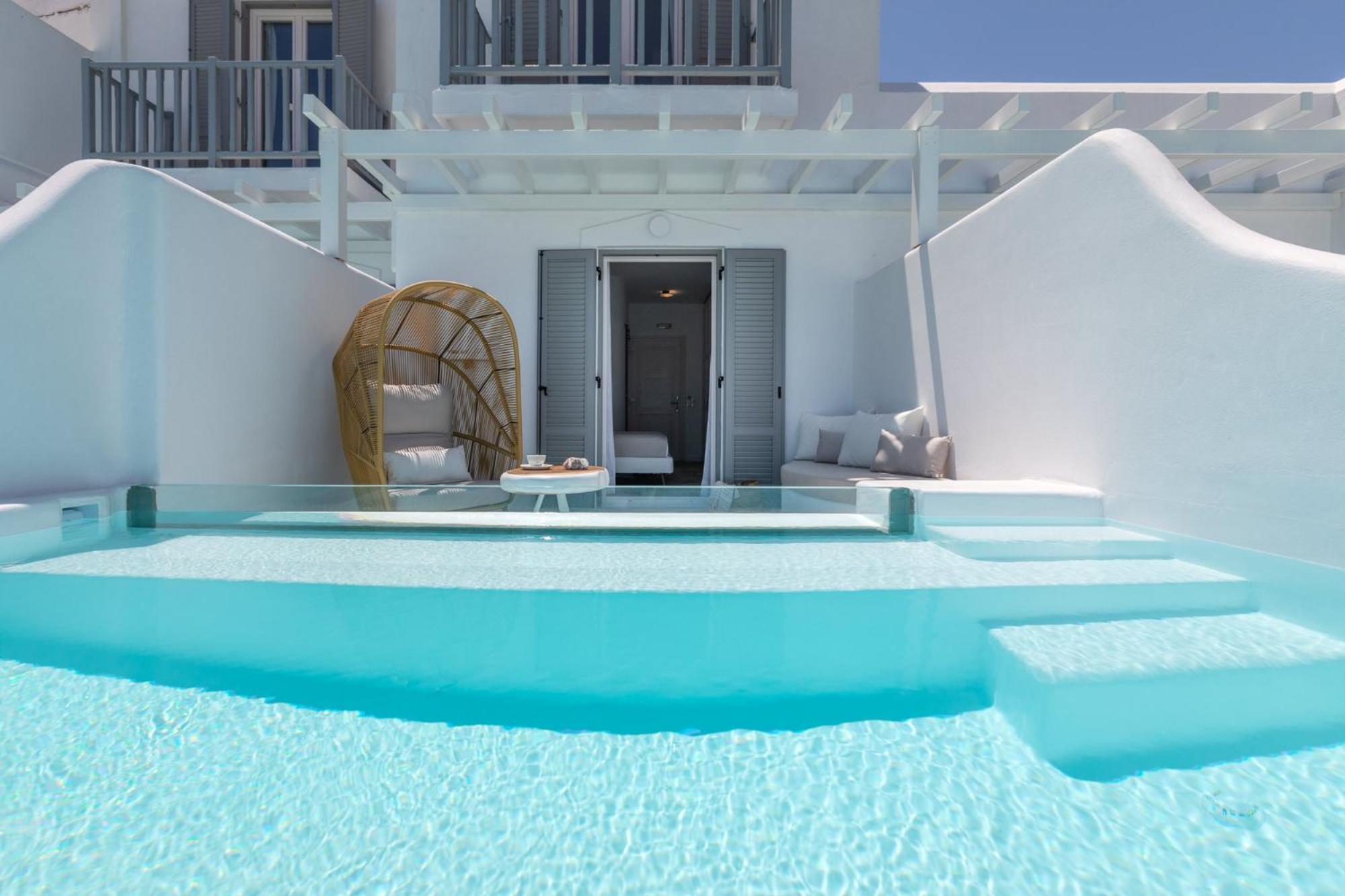Ocean View Junior Suite, Heated, Private, Infinity Pool with Glass Wall - Photo 16