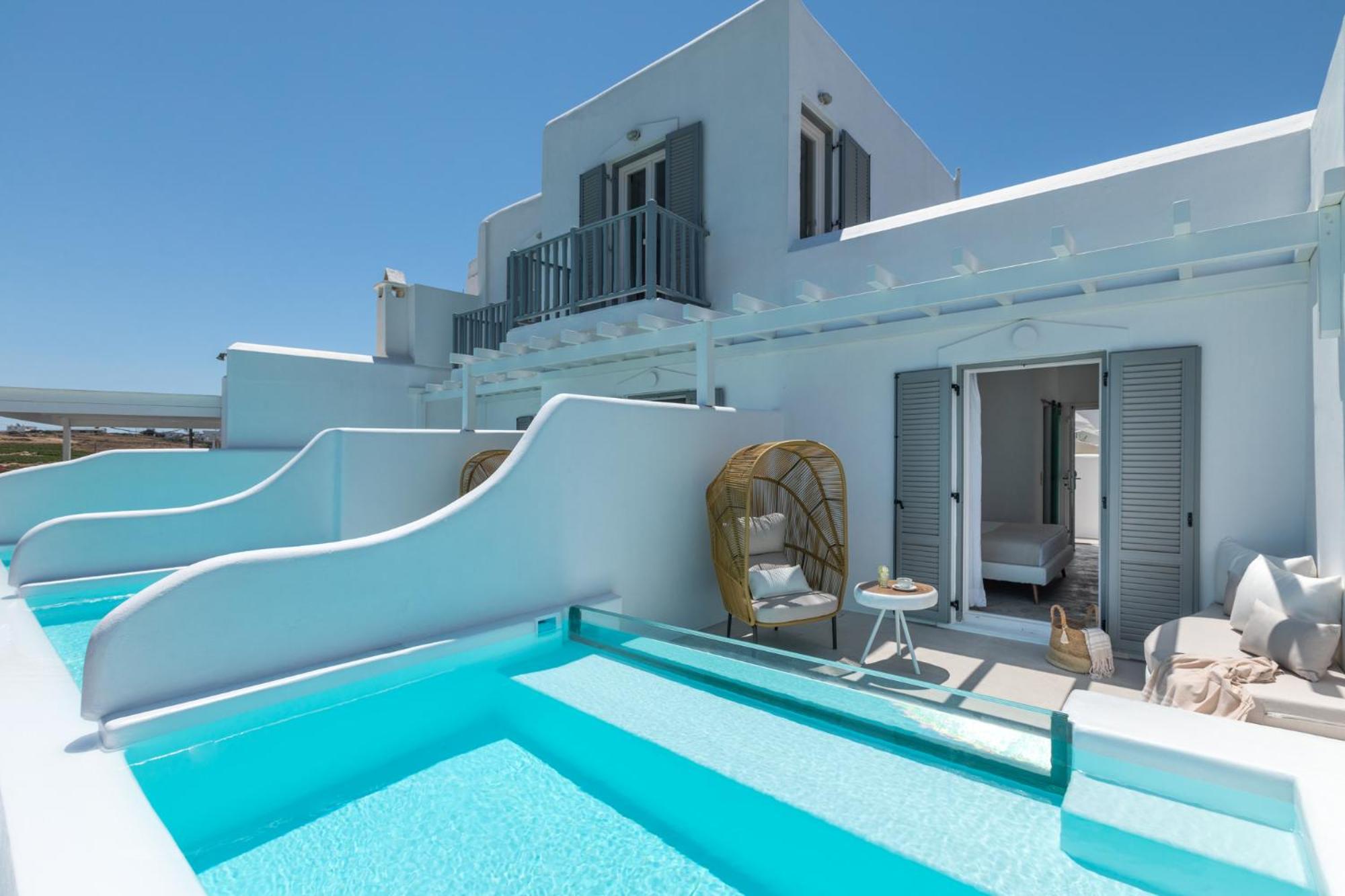 Ocean View Junior Suite, Heated, Private, Infinity Pool with Glass Wall - Photo 17