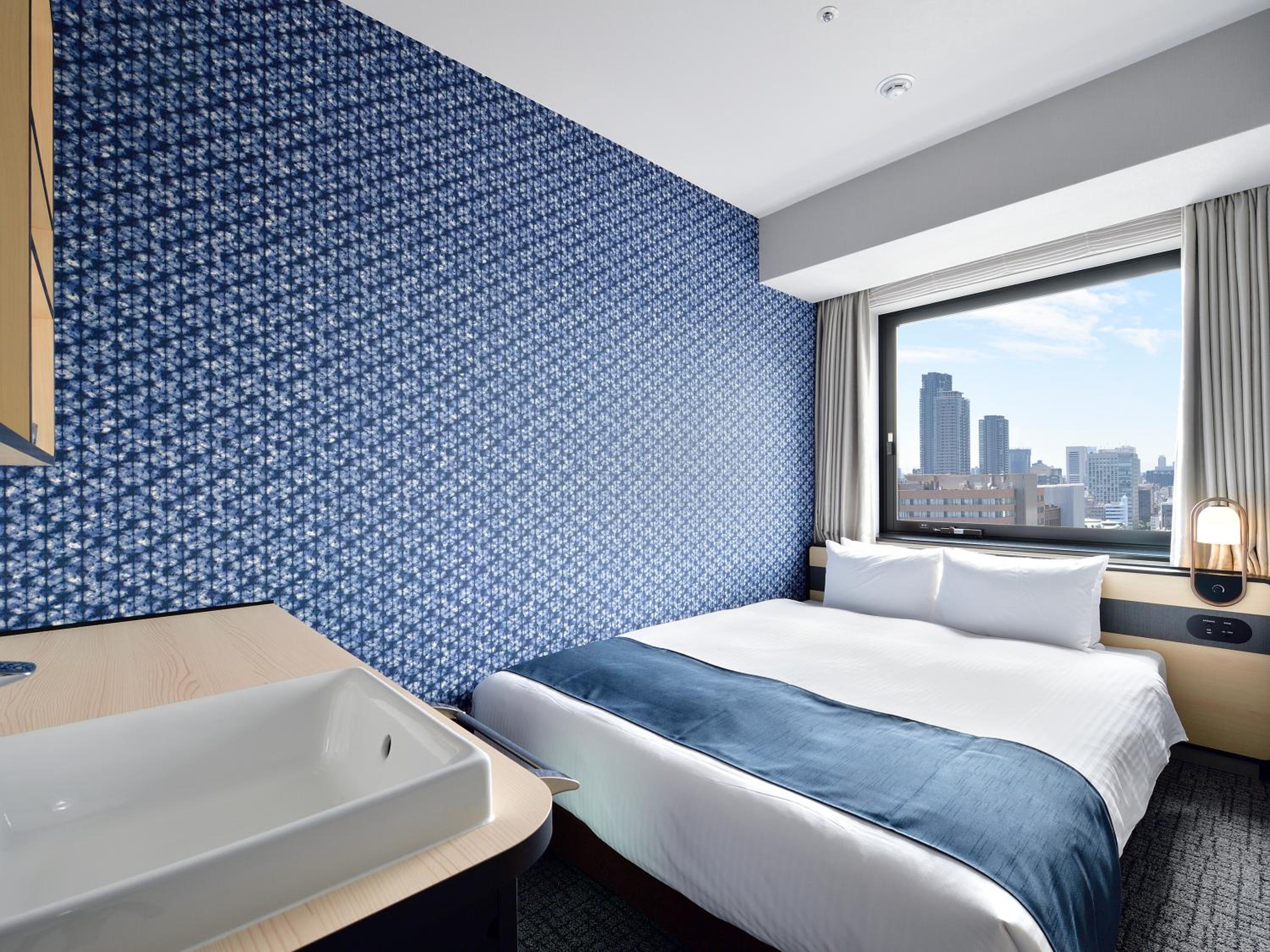 Moderate Double Room with Lounge Access - Non-Smoking