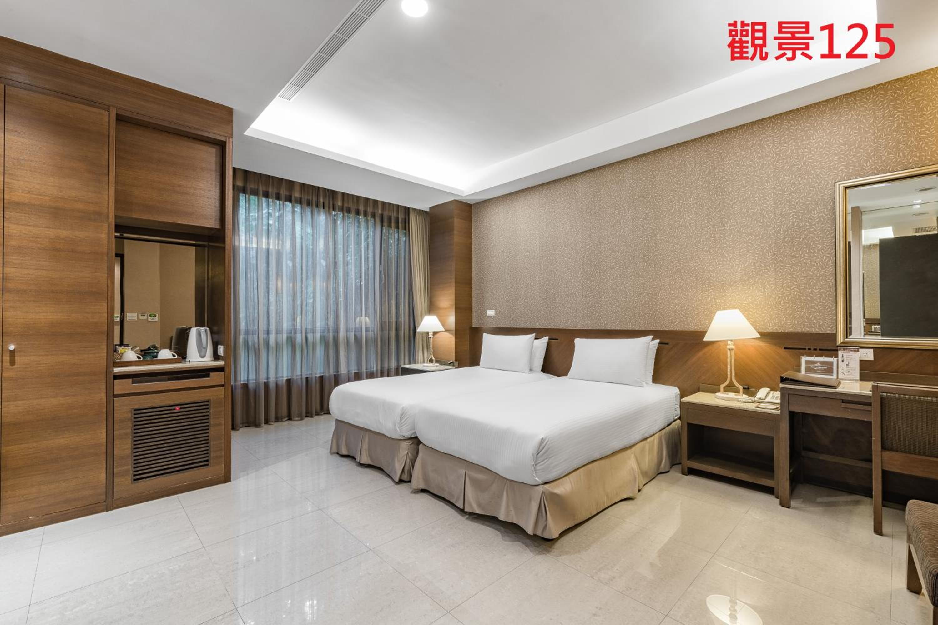 Junior Suite with Mountain View - Resort Area - Photo 7