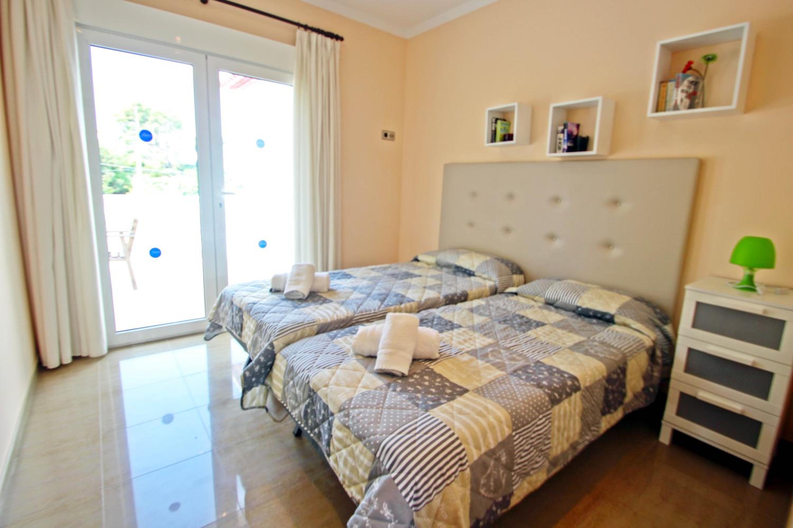 Casa de cuatro habitaciones