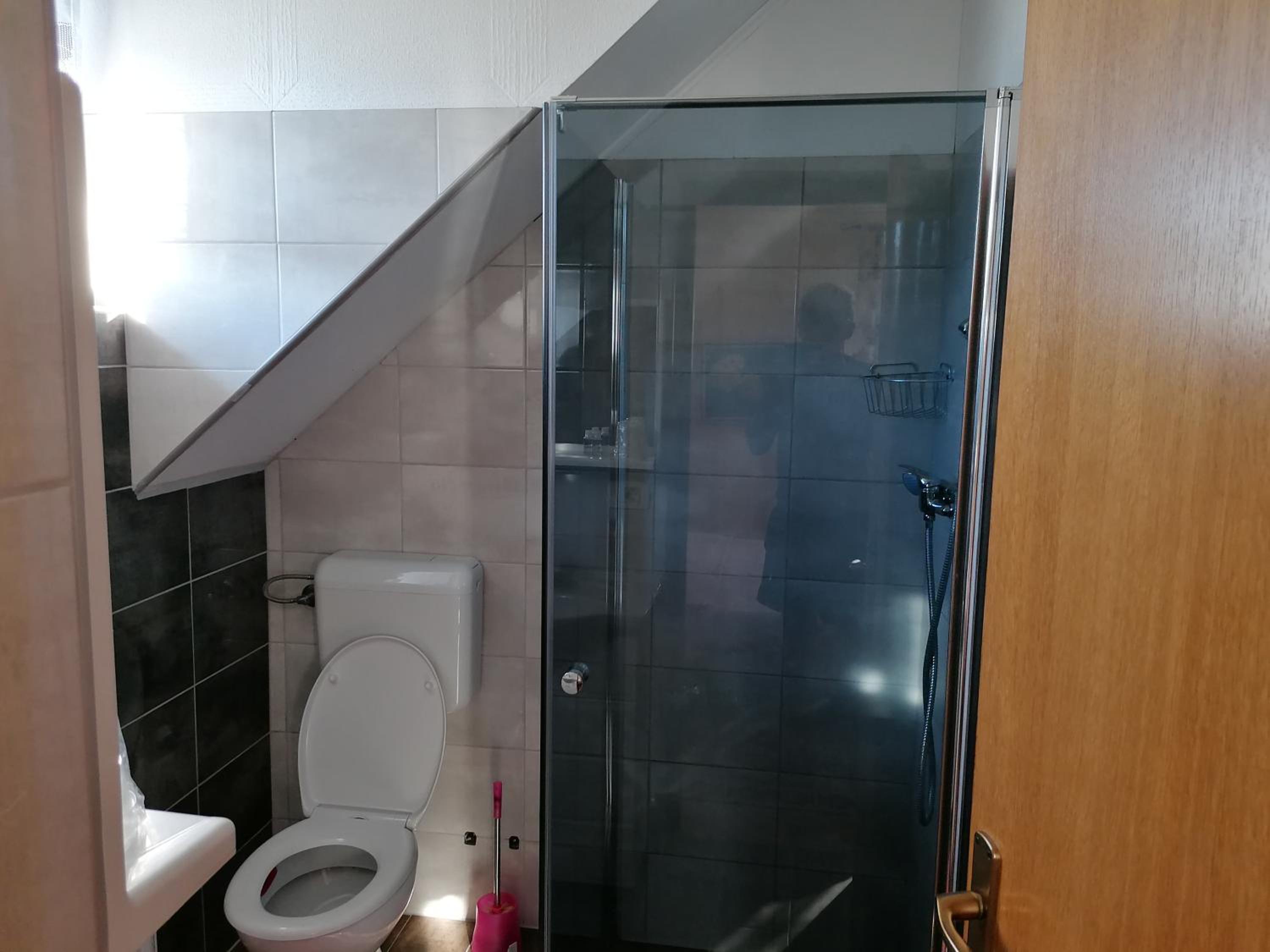 Double Room - Photo 15