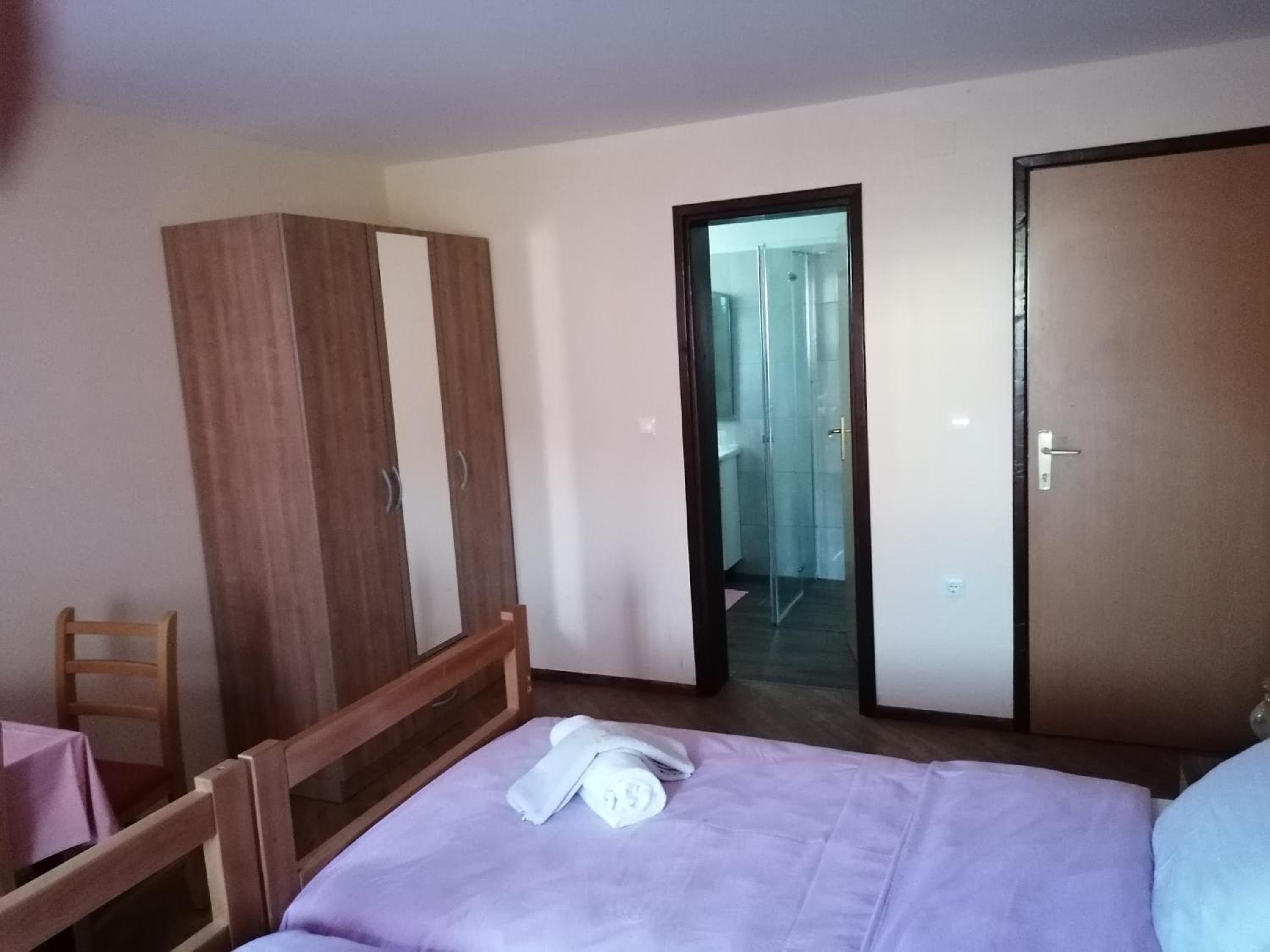  Triple Room- Ground Floor - Photo 4