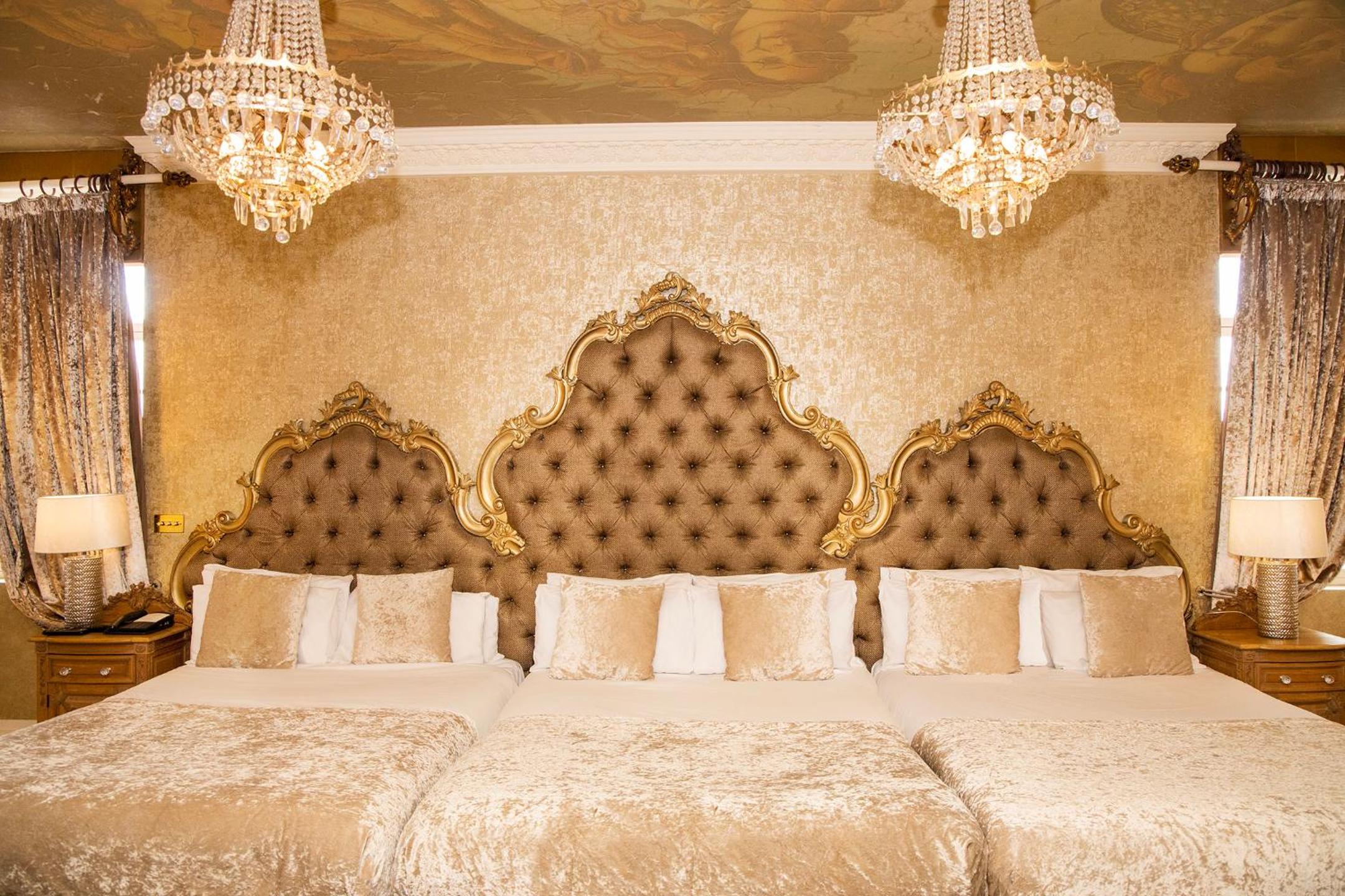 Presidential Suite With Bath photo 1
