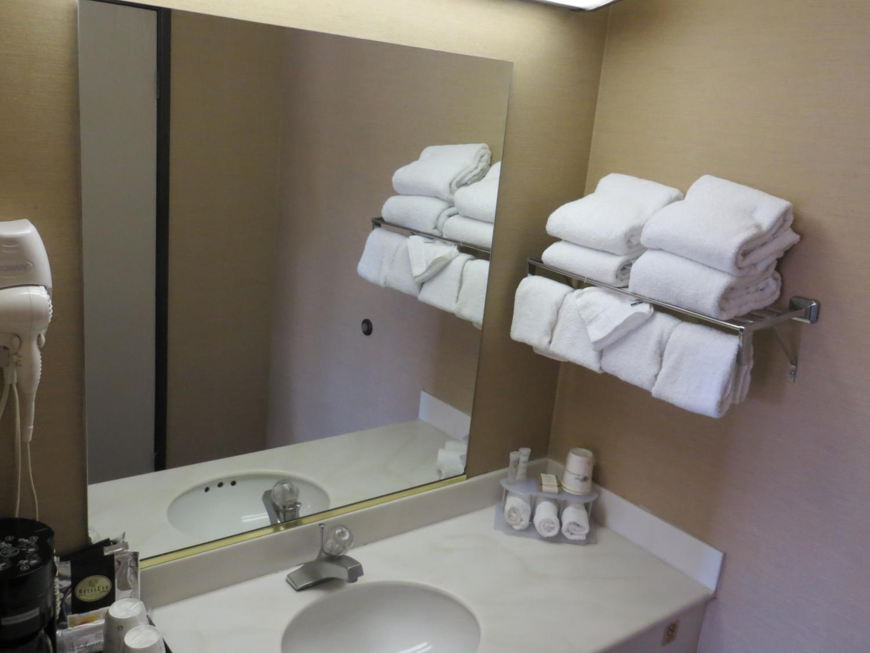 King Room - Disability Access/Non-Smoking - Photo 3