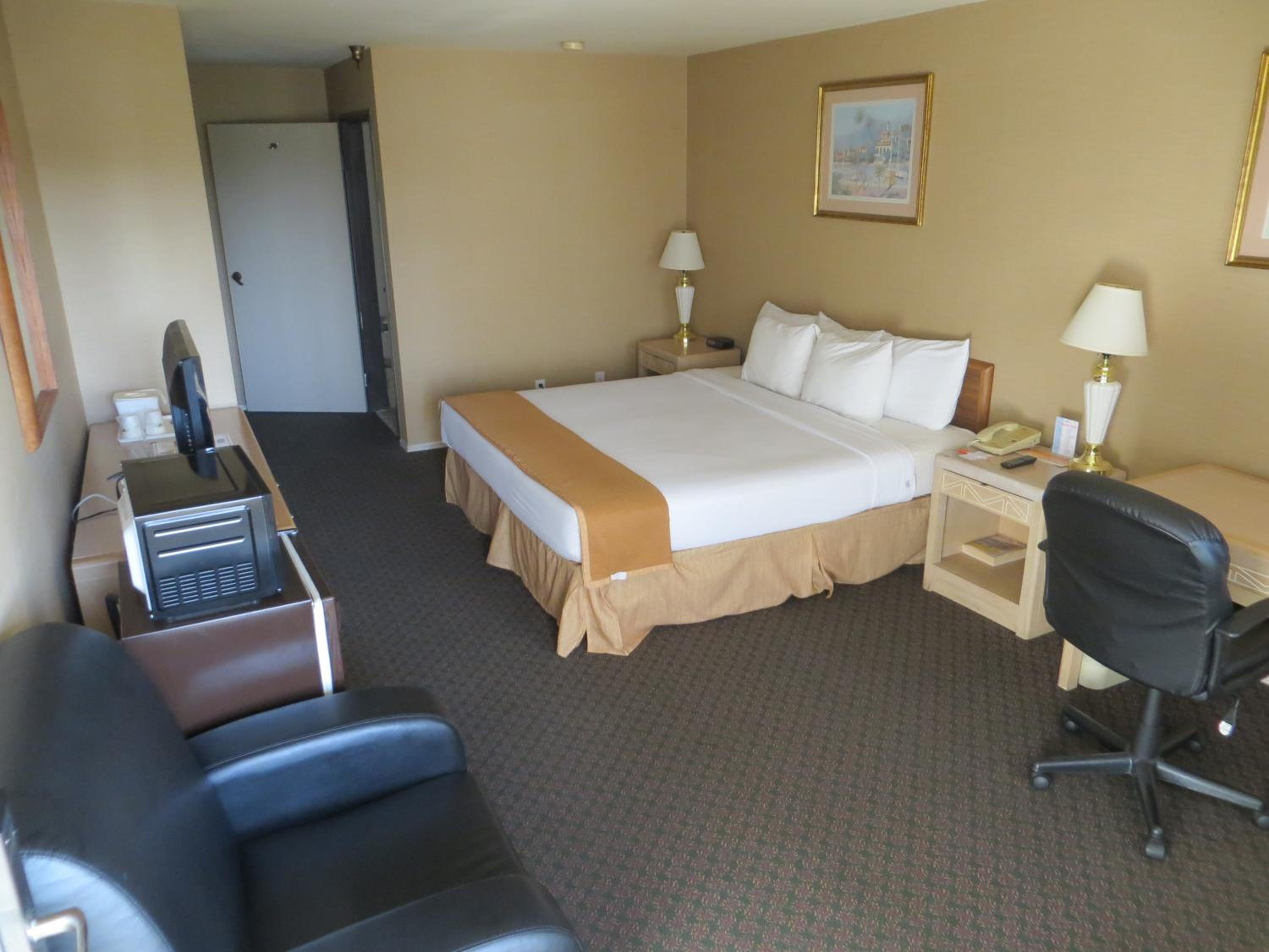 King Room - Disability Access/Non-Smoking - Photo 2