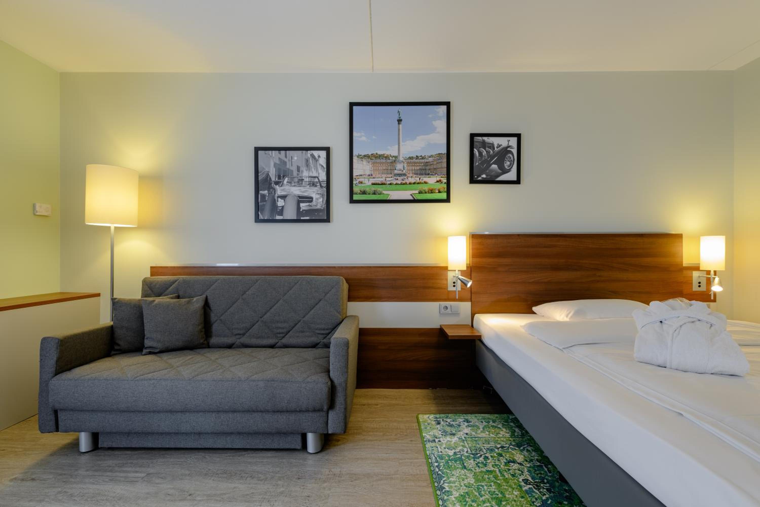 Privilege King Room with Sofa Bed photo 2