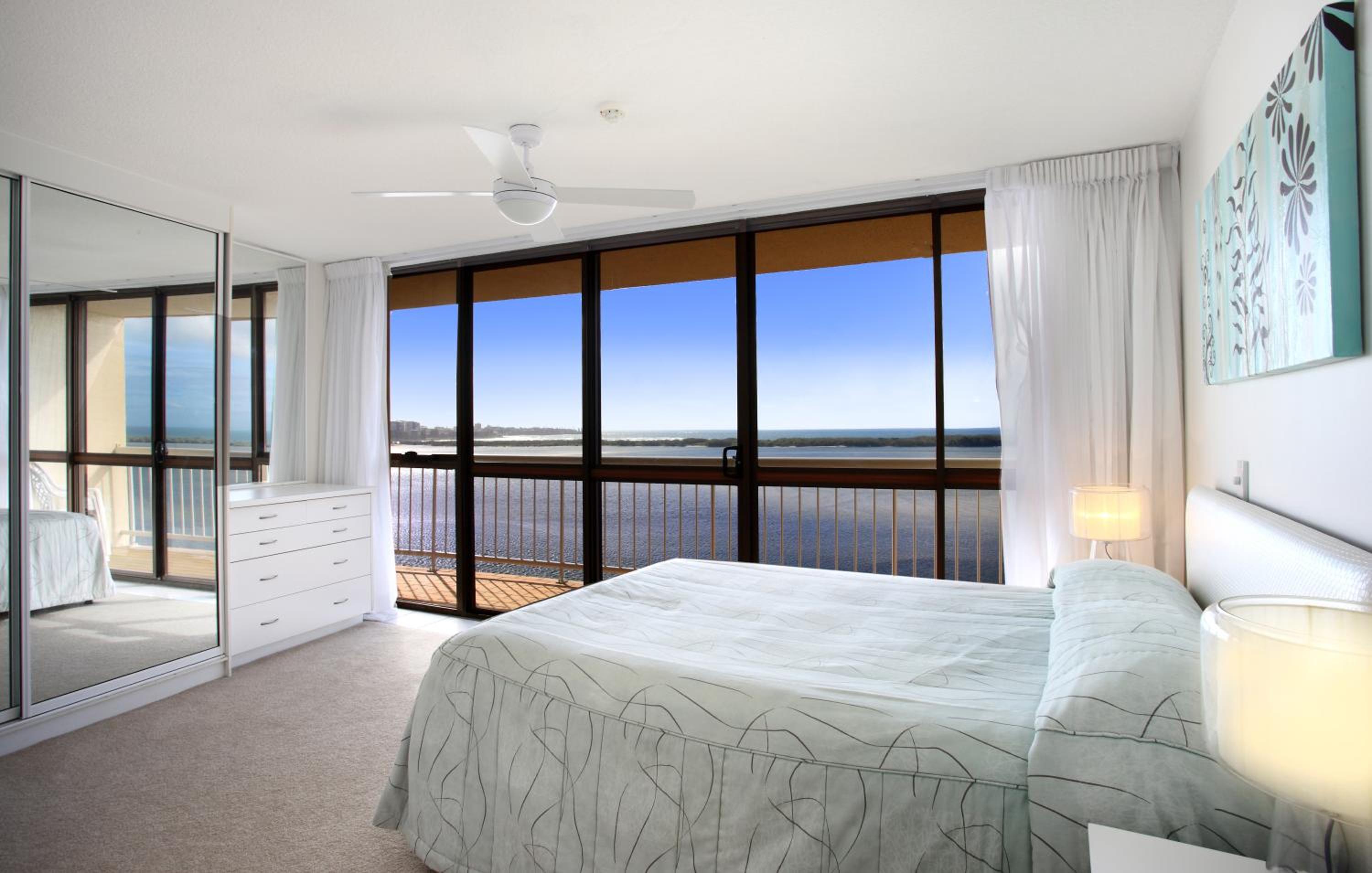 Two-Bedroom Ocean View Apartment photo 3
