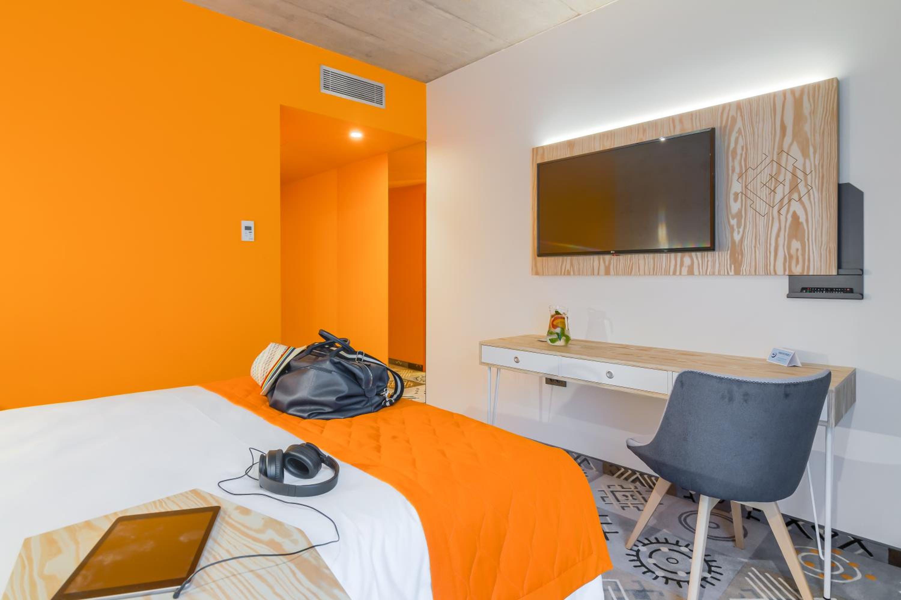 Standard Double Room - Photo 3