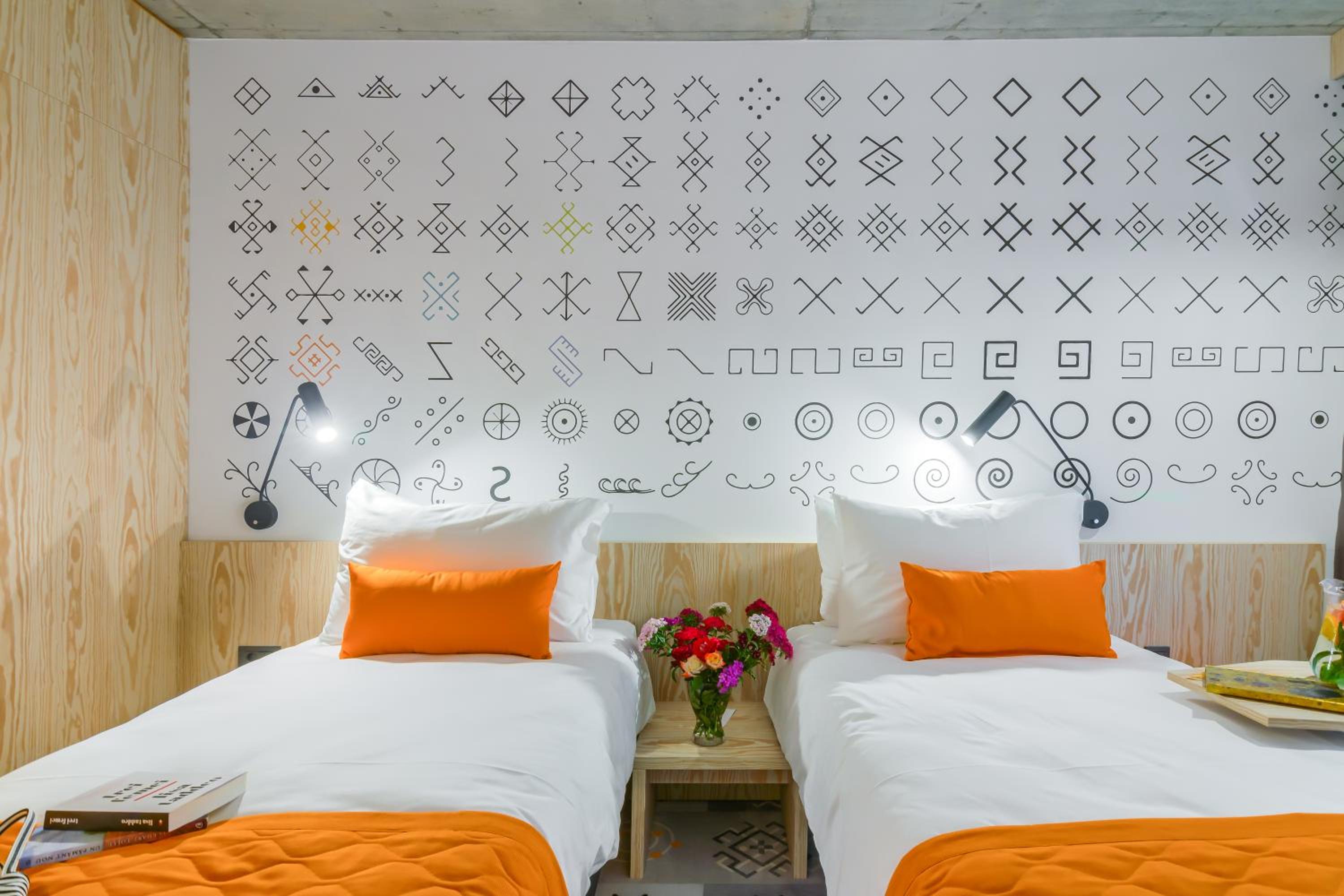 Standard Twin Room - Photo 6