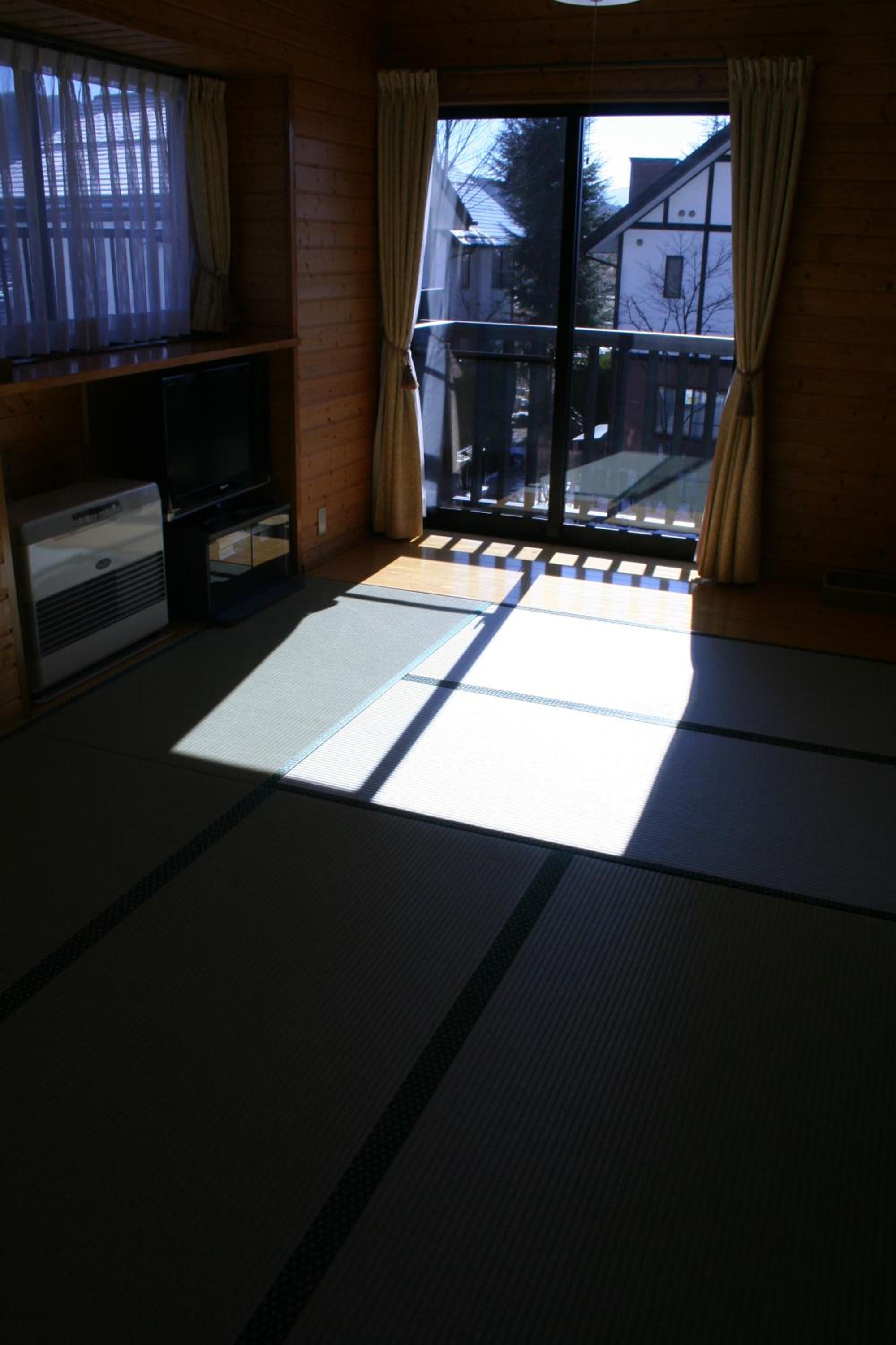 Cottage with Partial Mt.Fuji View