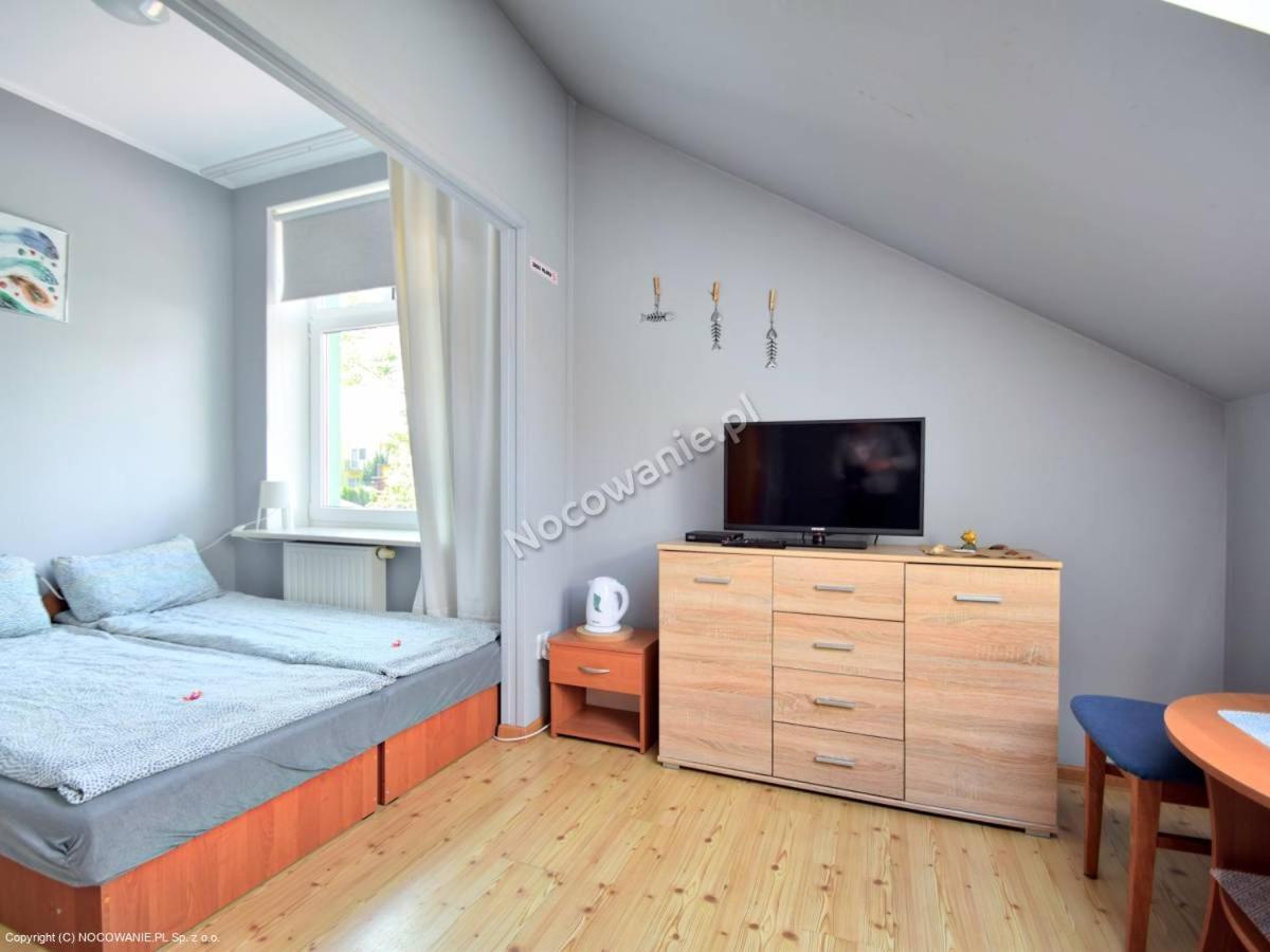 Triple Room with Private Bathroom photo 2