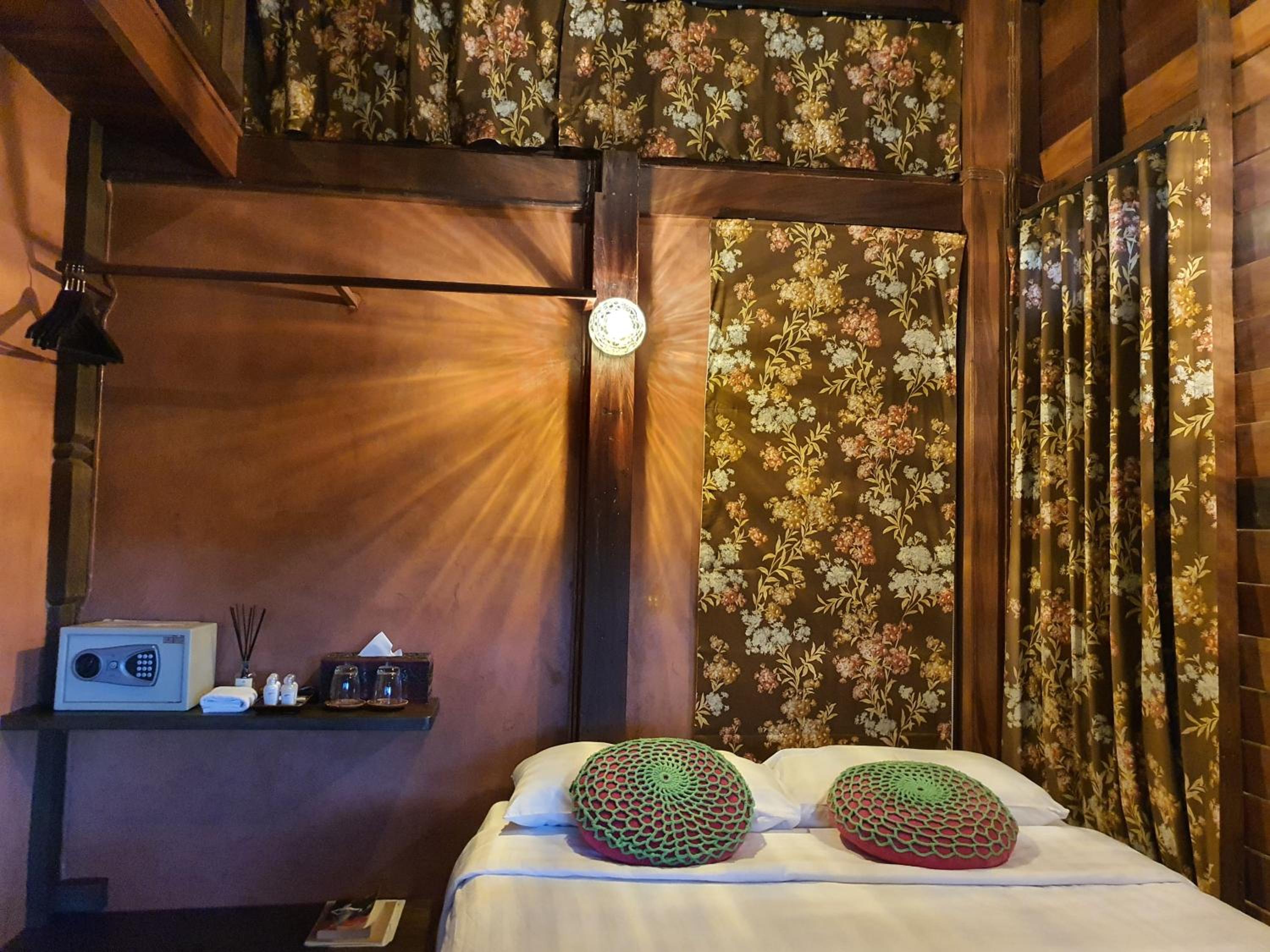 Double Room with Terrace (Motif) - Non-Smoking photo 3