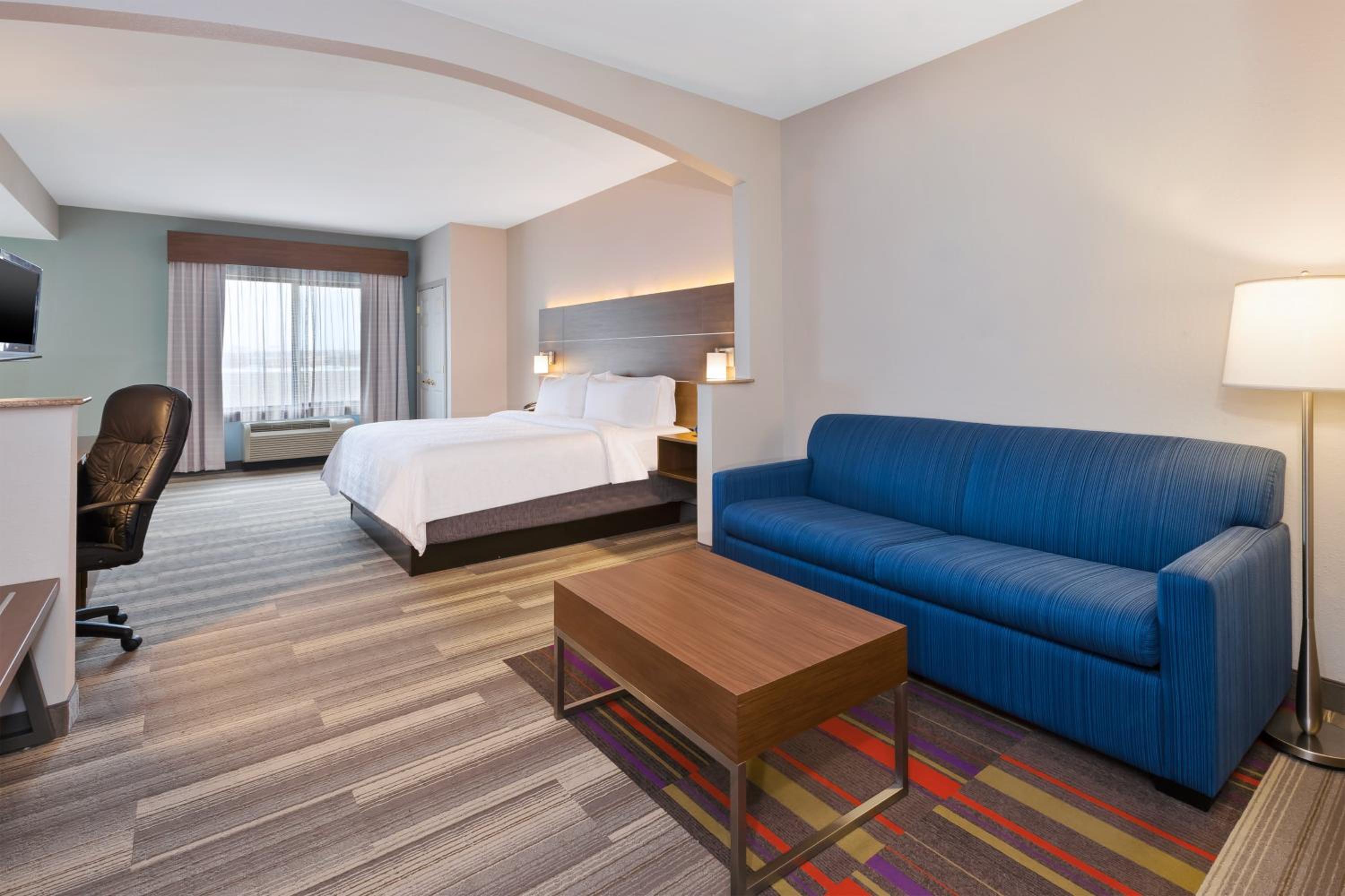 King Suite - Photo 1