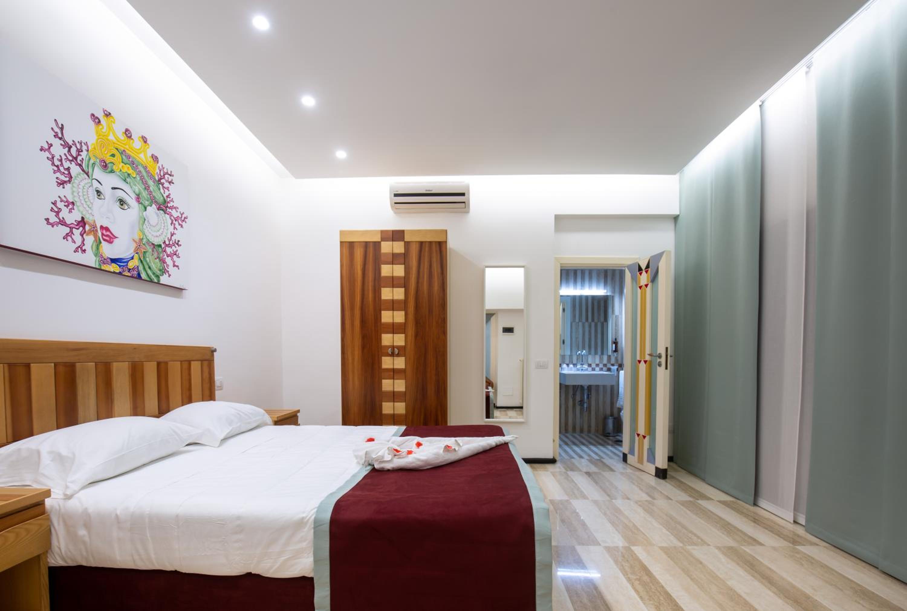 Deluxe Double Room with Sea View
