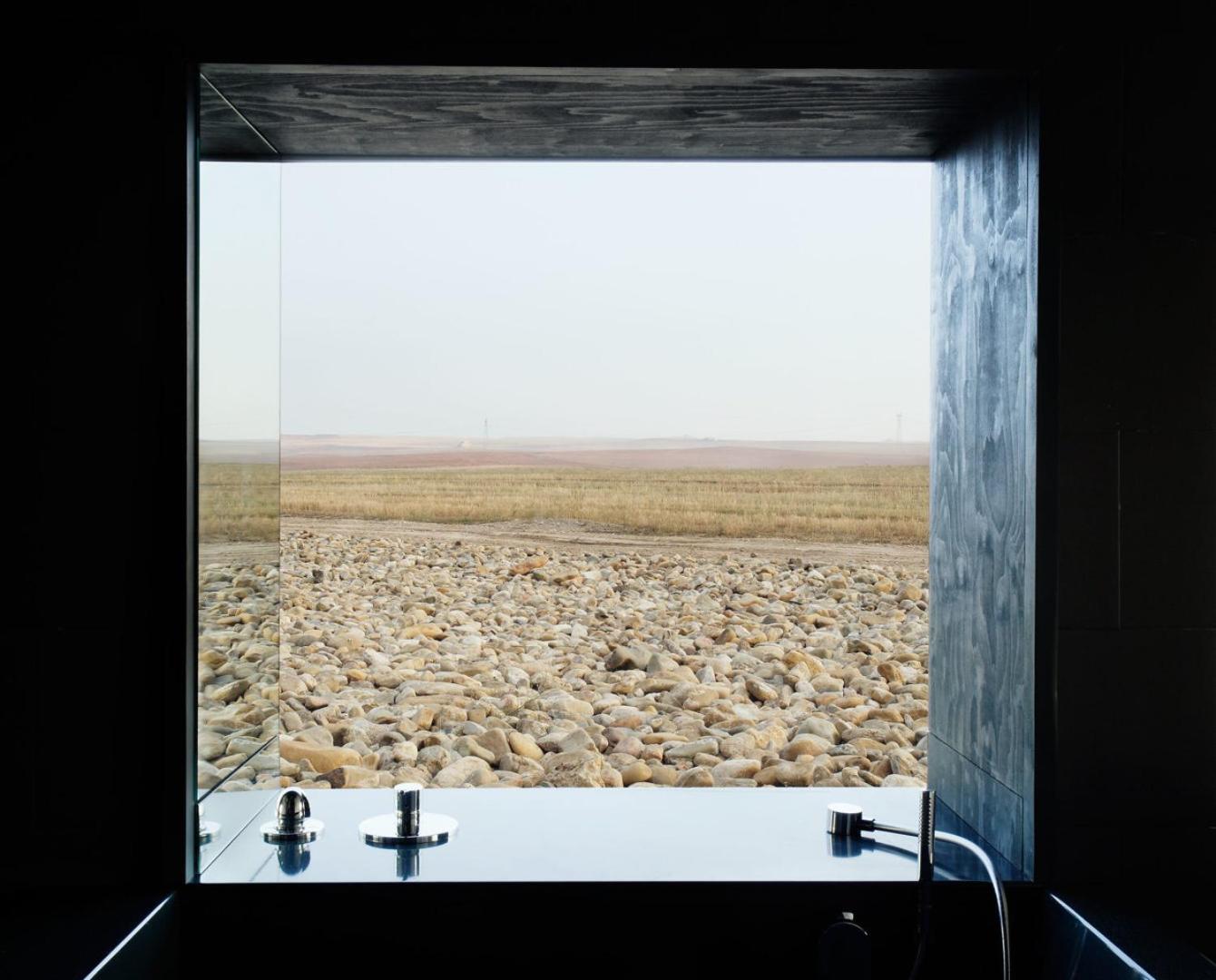 Suite with Countryside View - Photo 4