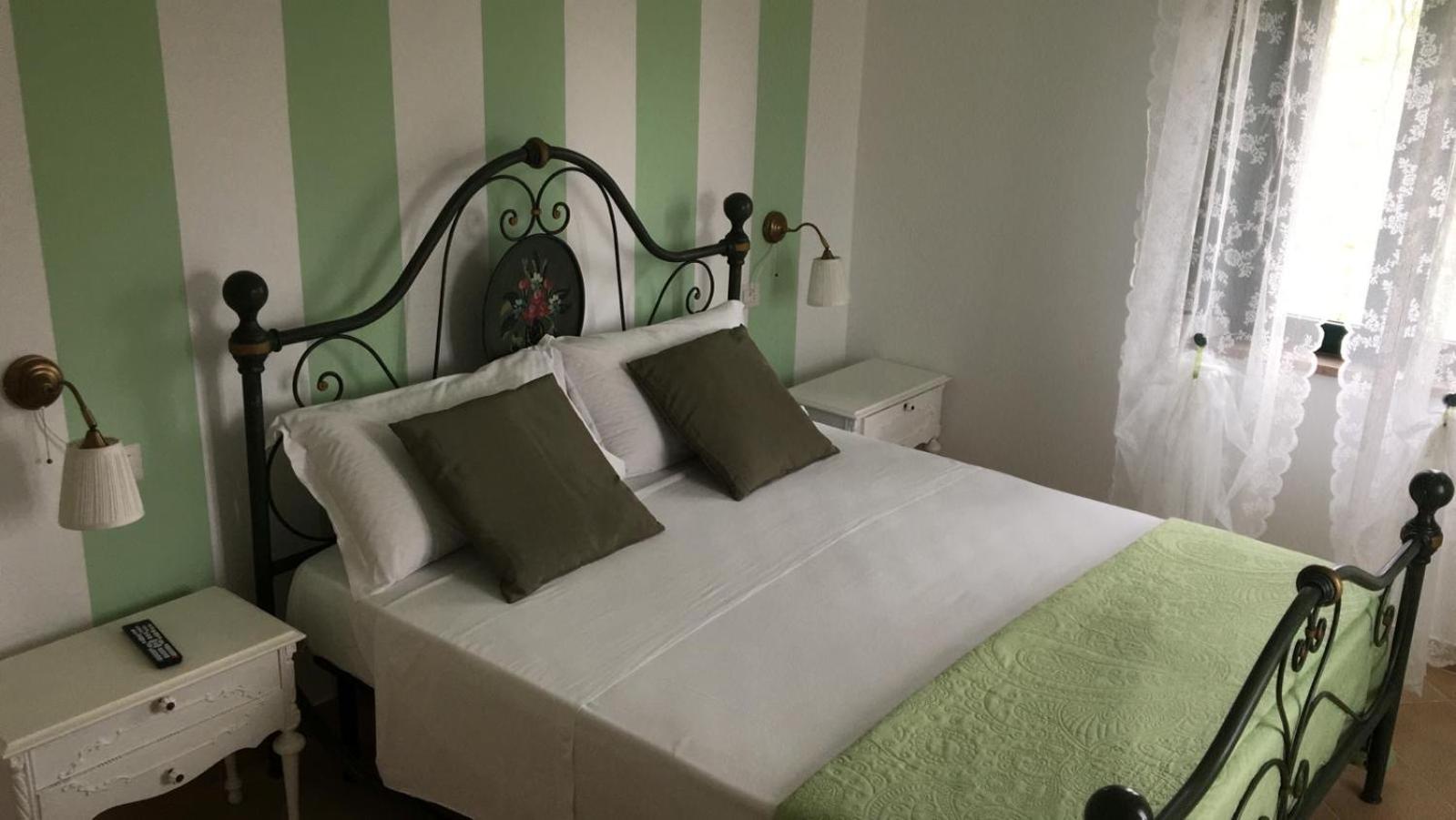 Deluxe Room - Photo 1