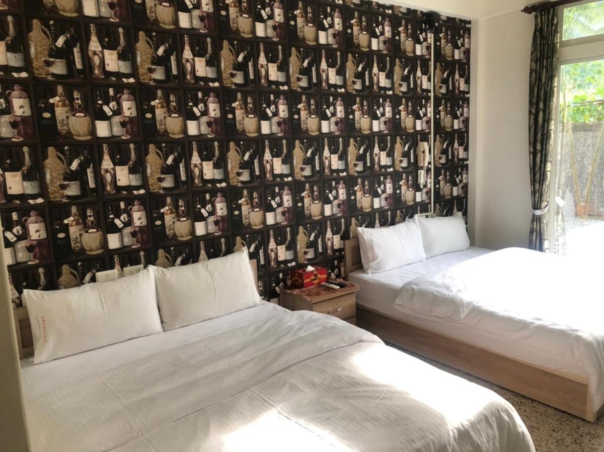 Quadruple Room with Mountain View photo 3