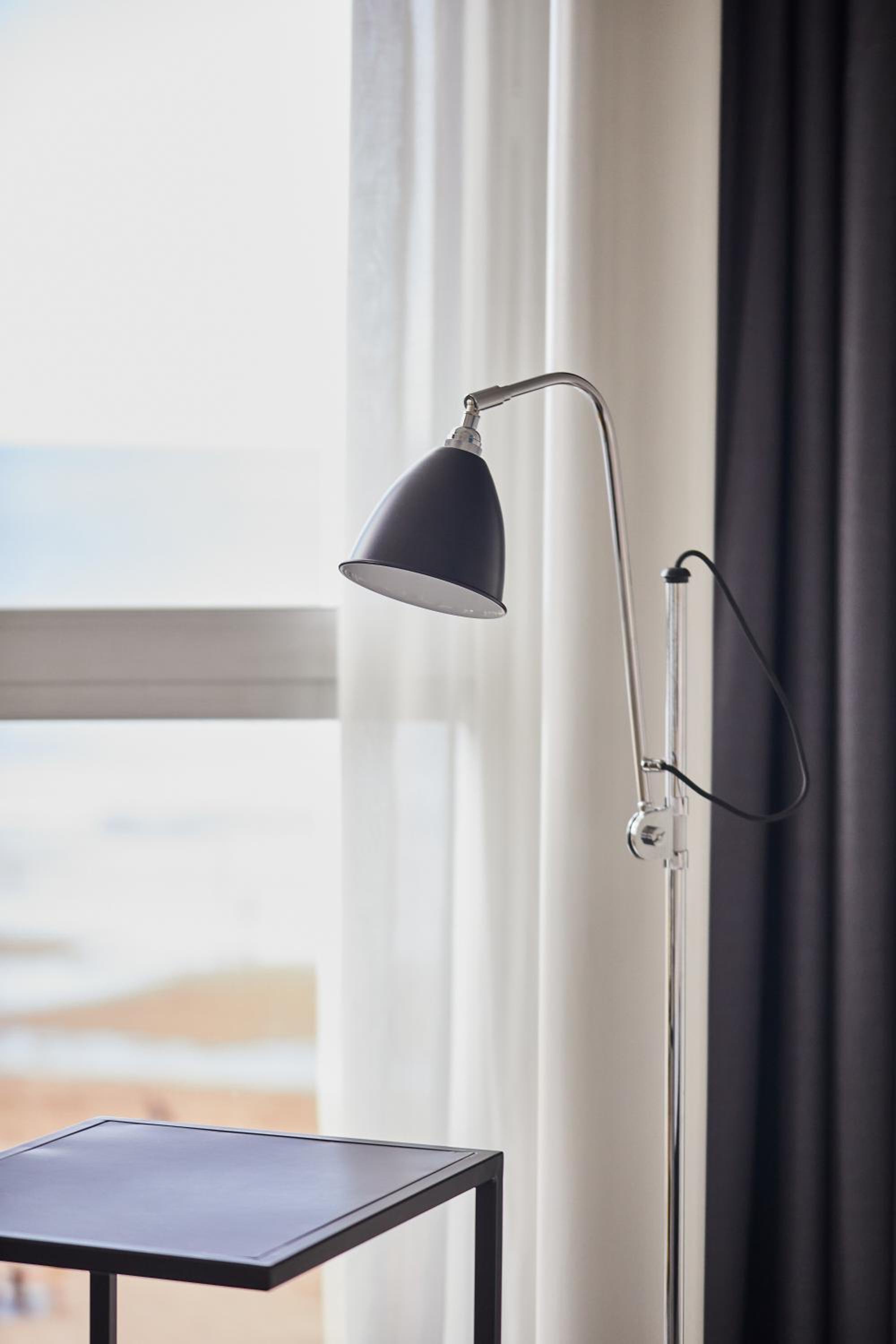 Deluxe Double Or Twin Room With Sea View - Photo 8