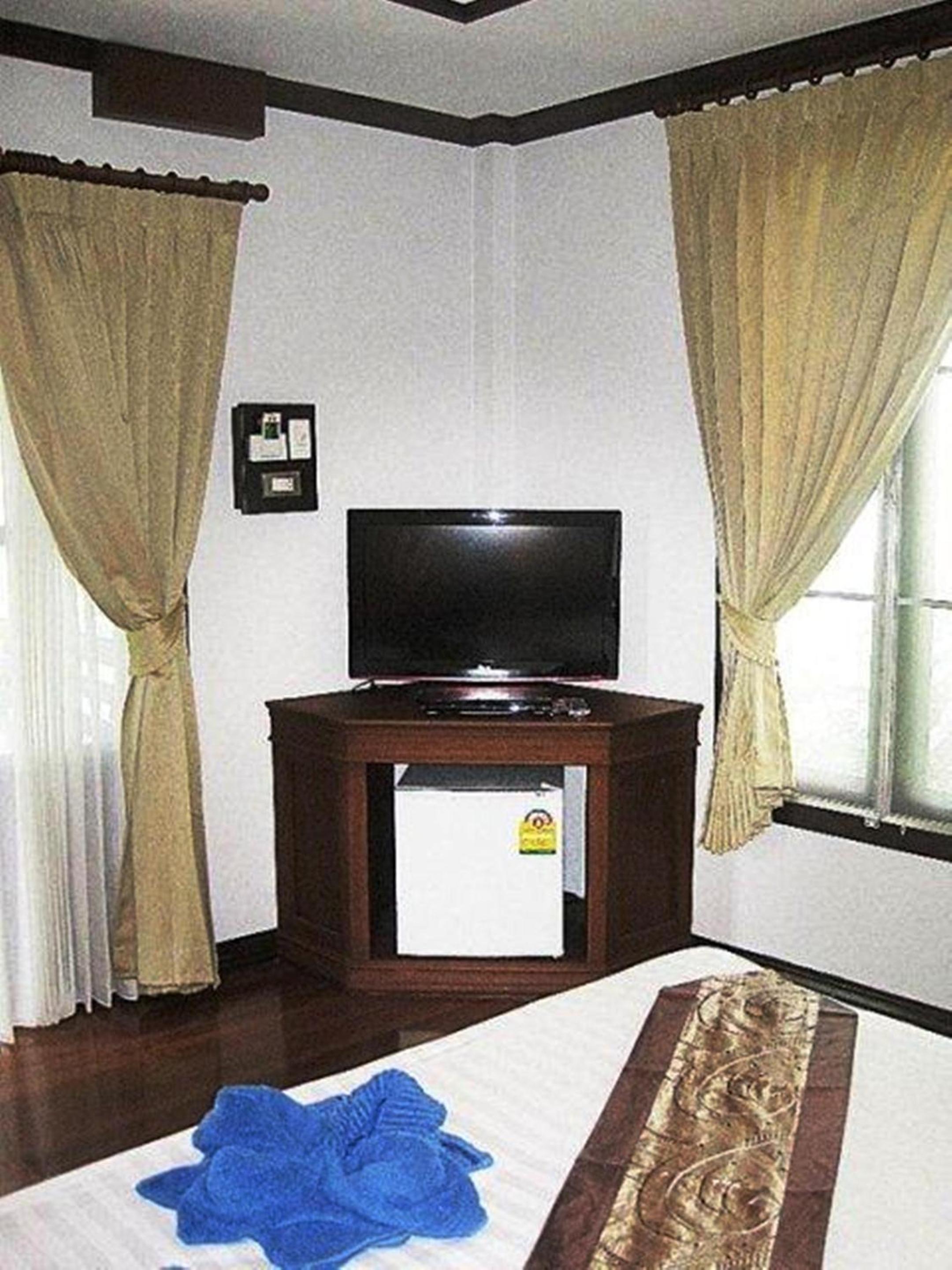 Deluxe Bungalow with Garden View - Double Bed photo 3