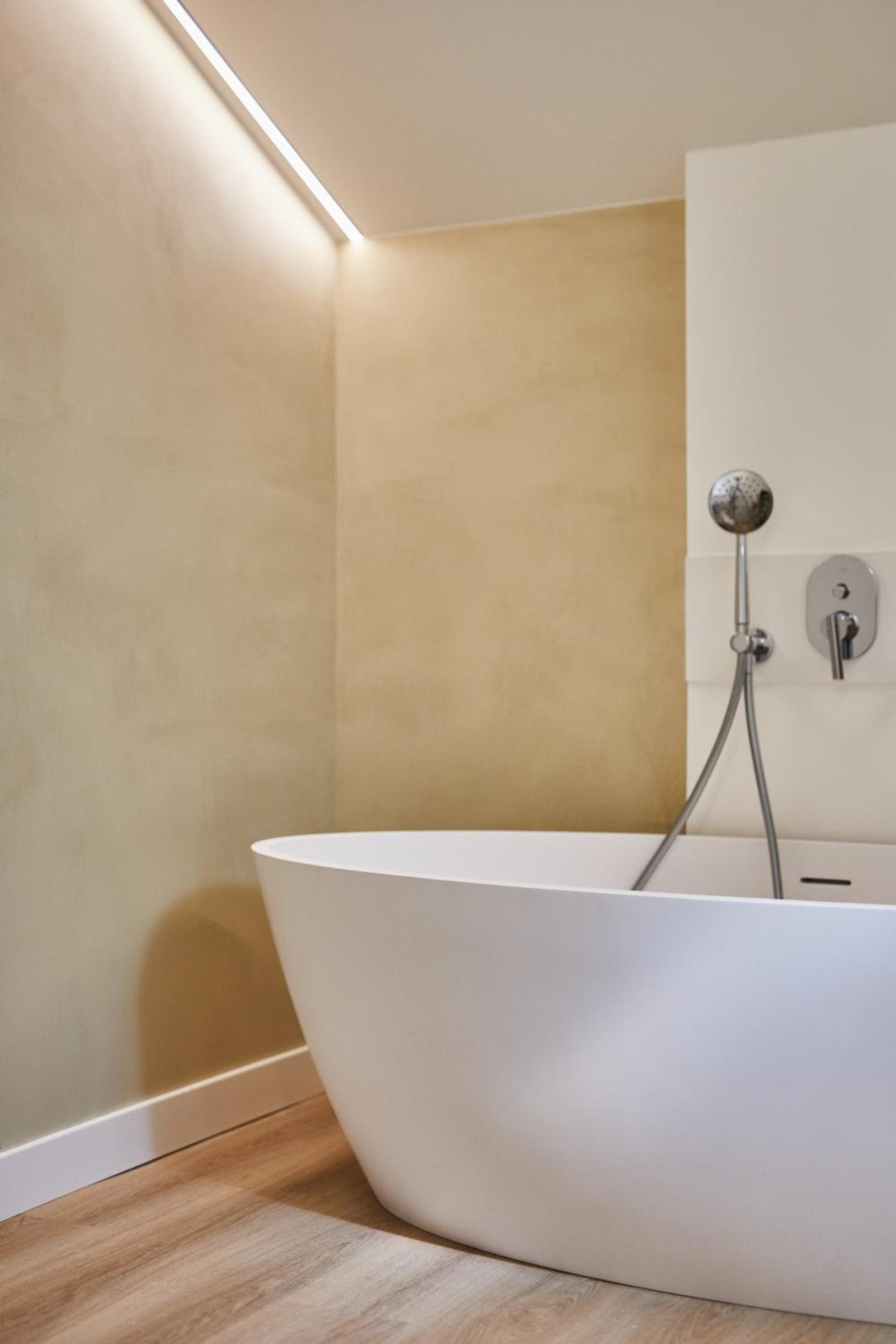 Deluxe Double Or Twin Room With Sea View - Photo 6