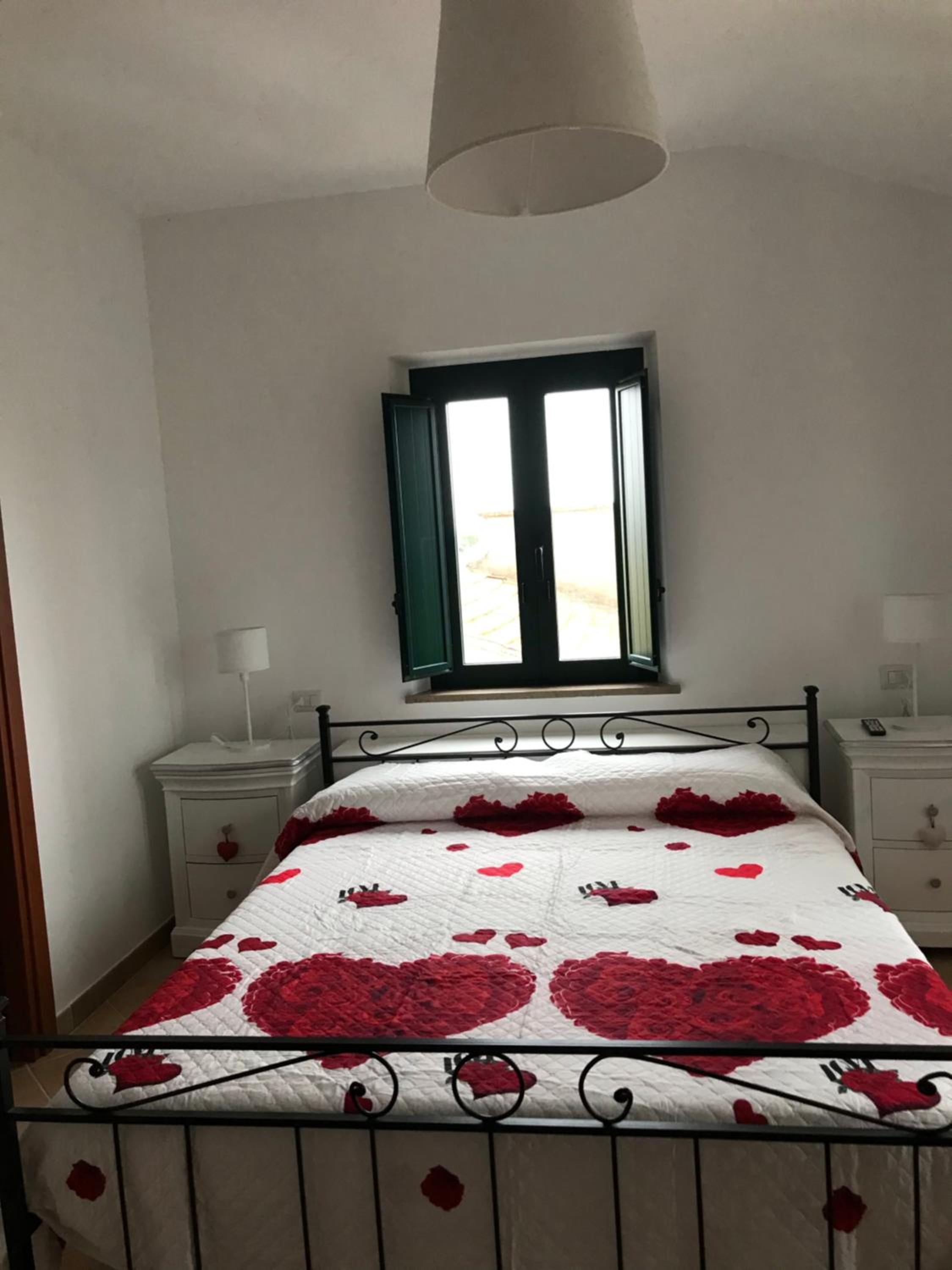 Deluxe Room - Photo 13