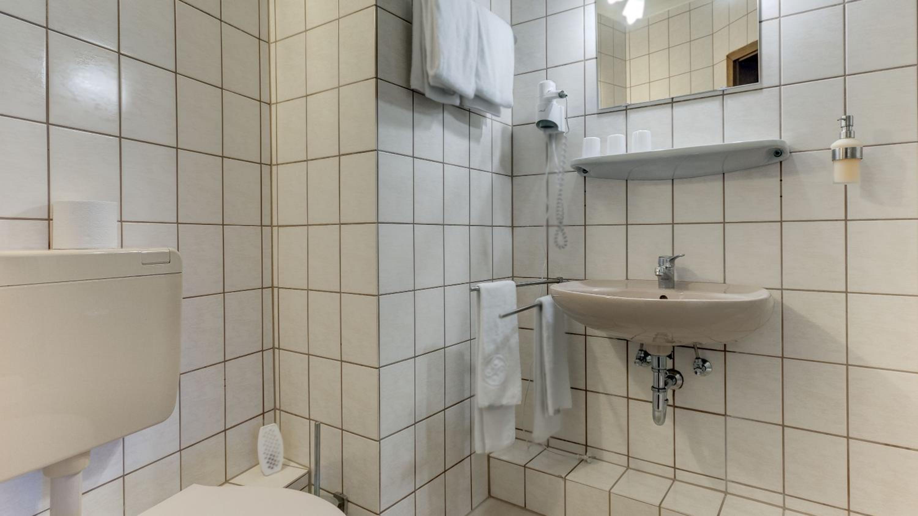 Standard Single Room photo 3