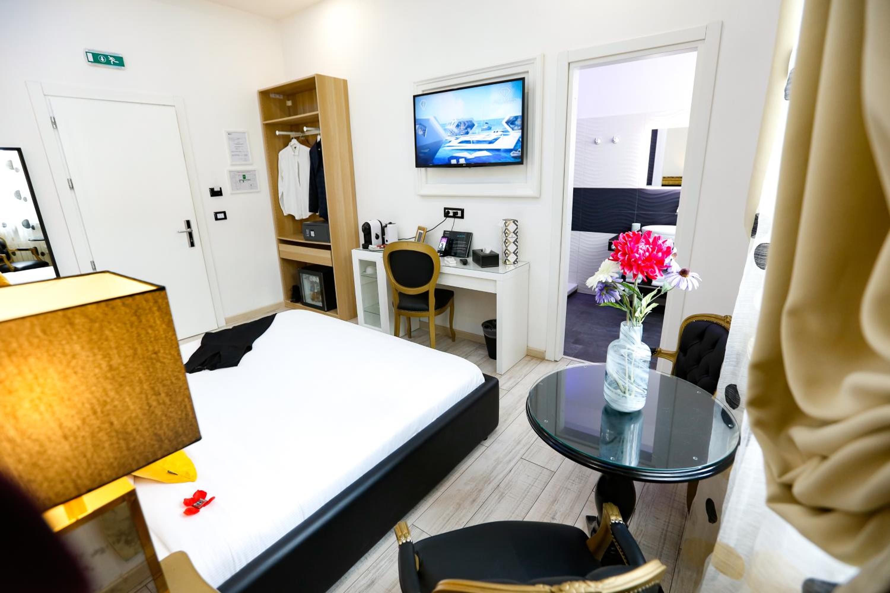 Double Room photo 3