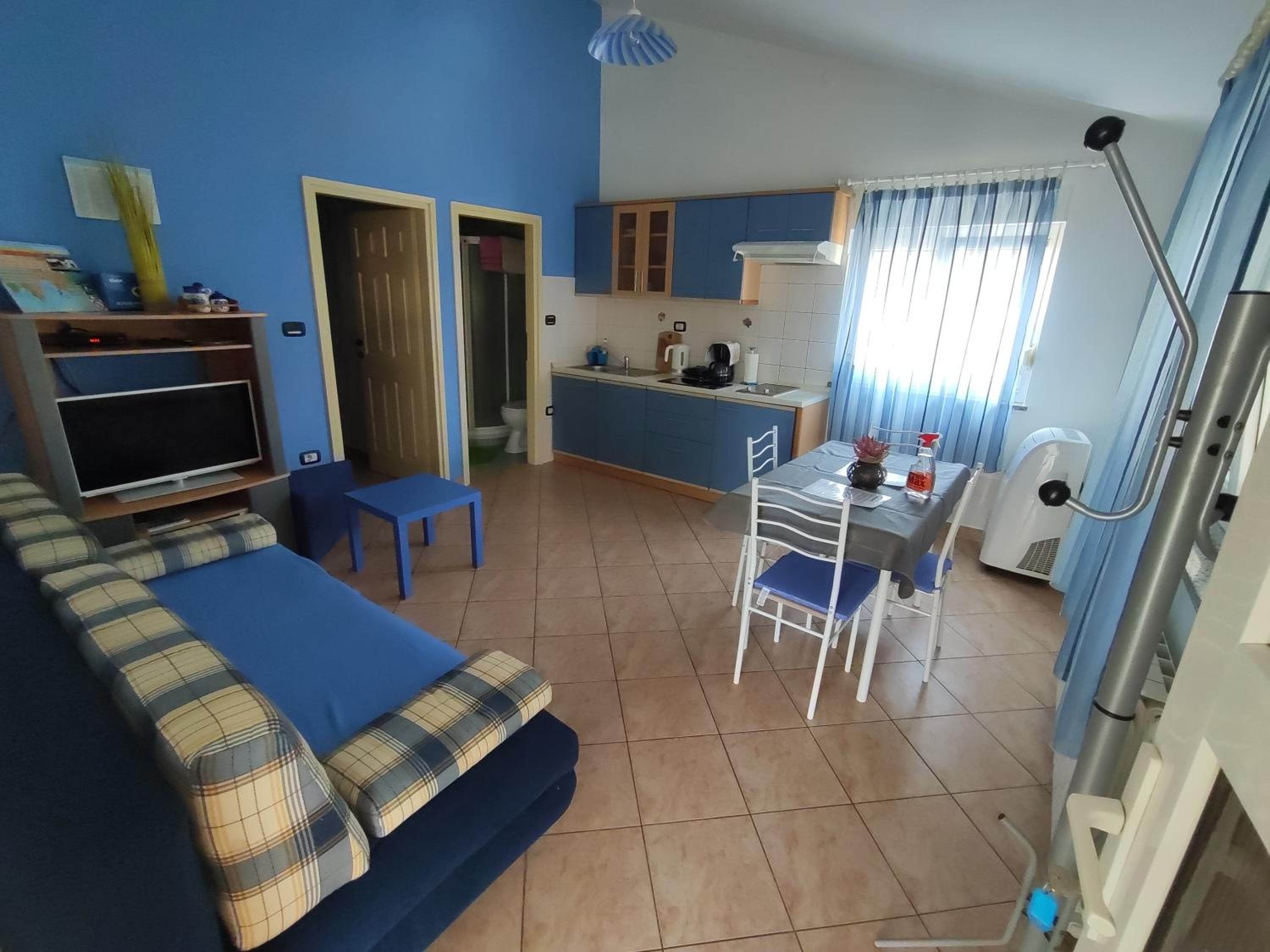 One-Bedroom Apartment