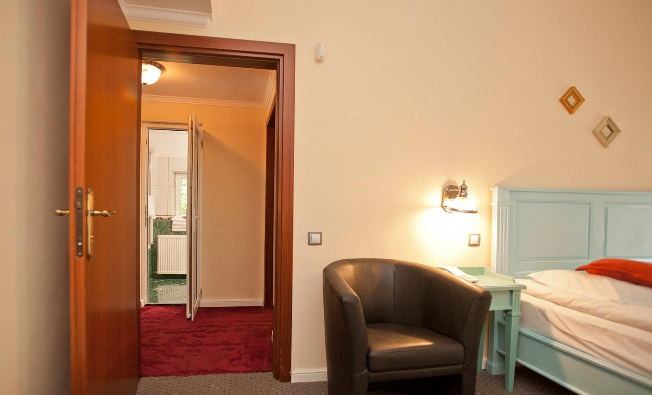 Two-Bedroom Suite - Photo 1