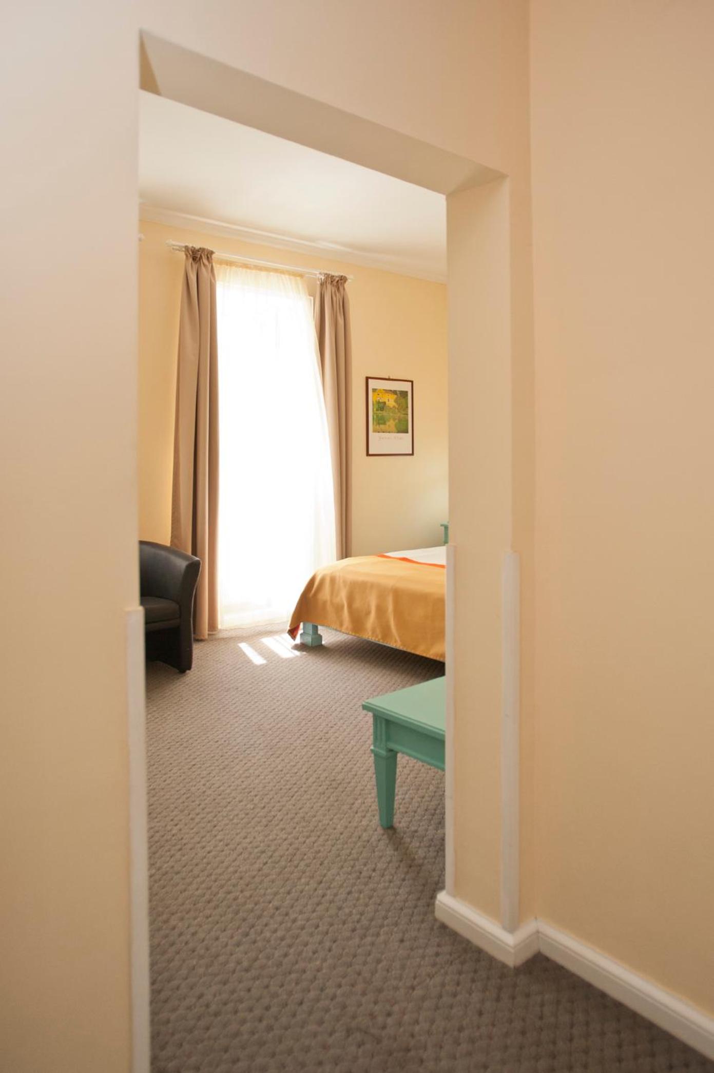 Superior Twin Room - Photo 1