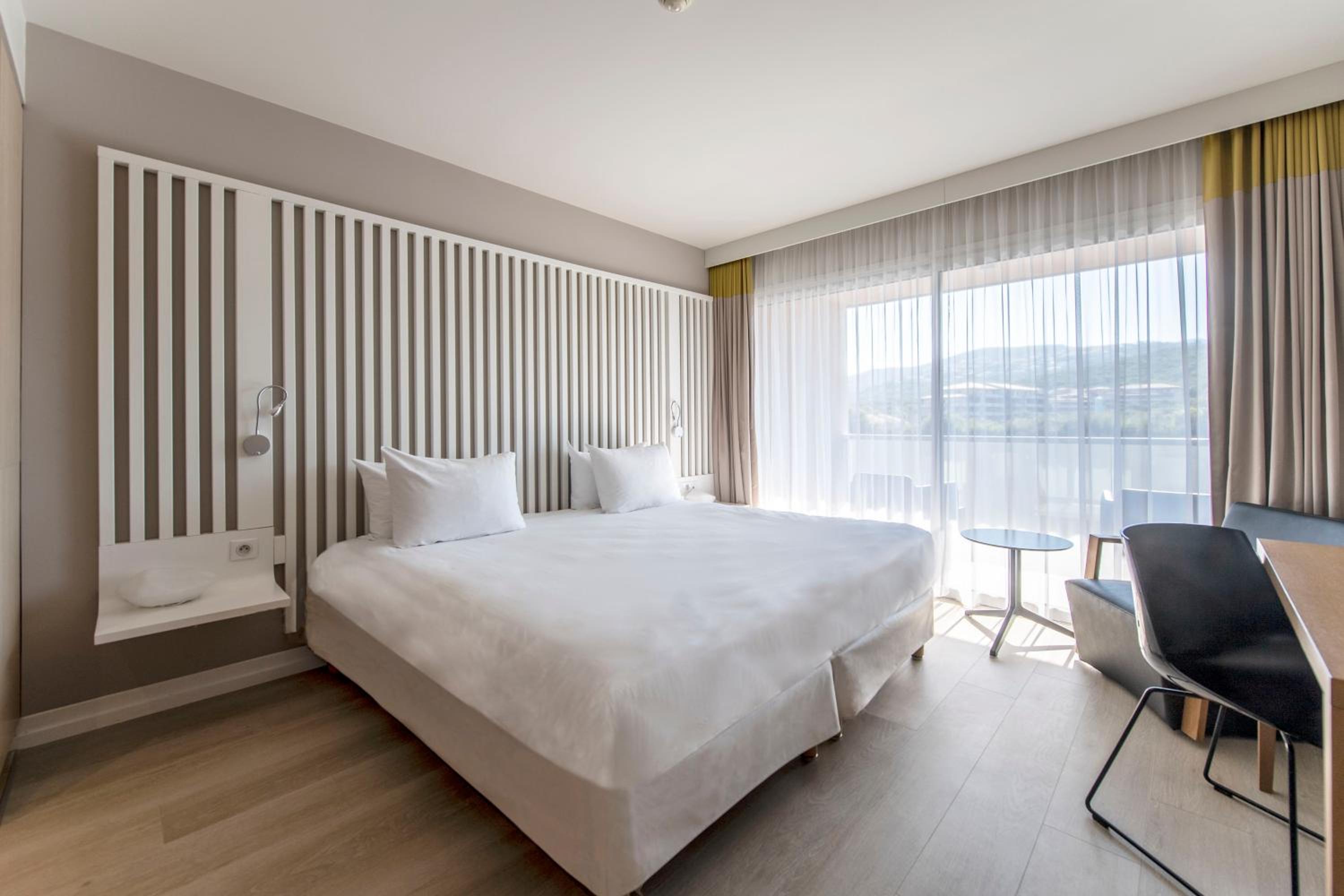 Standard Room - Balcony - Photo 1