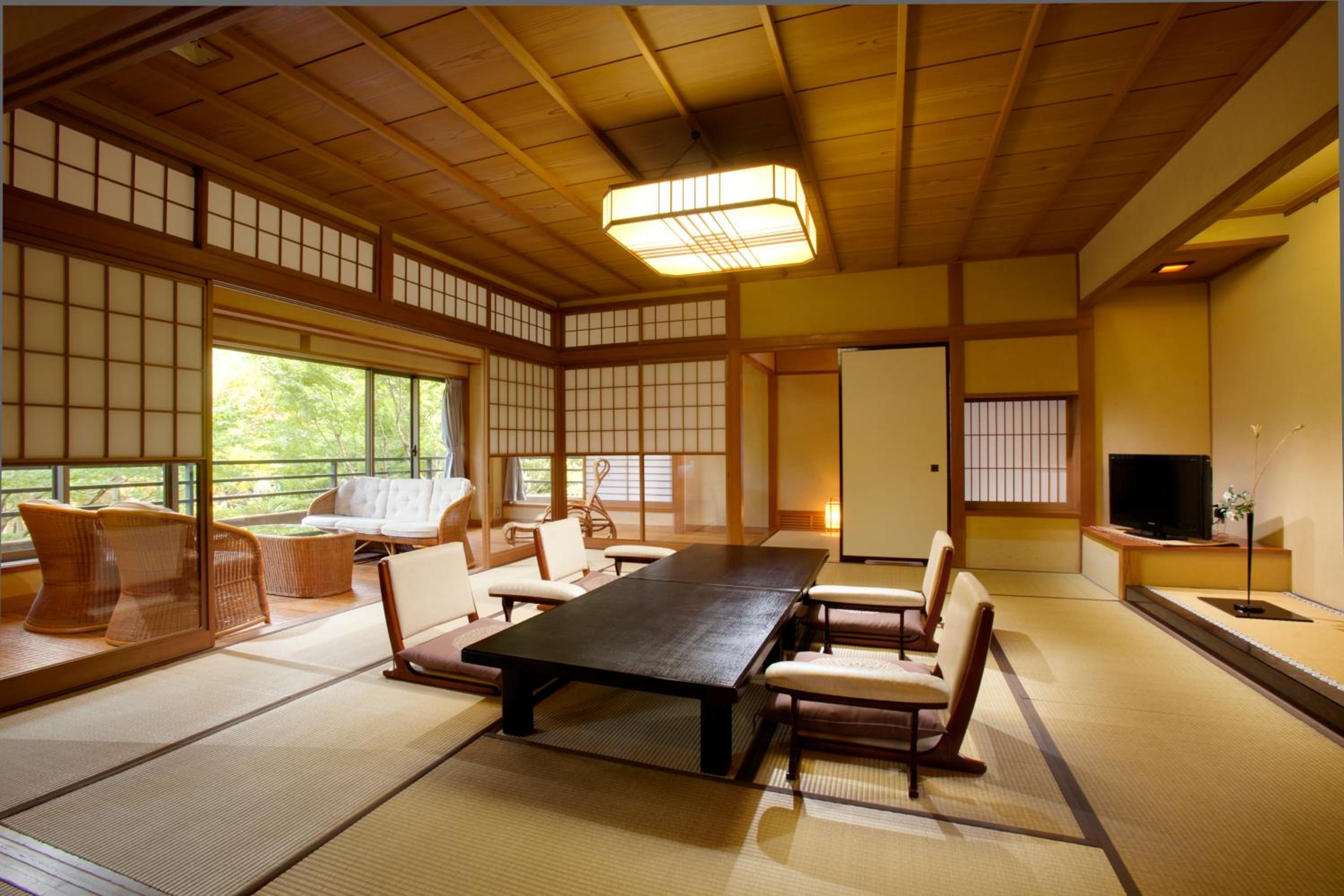 Japanese-Style Deluxe Suite - Photo 1